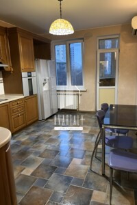 Продажа двухкомнатной квартиры в Киеве, на пер. Феодосийский 14, район Саперная Слободка фото 2