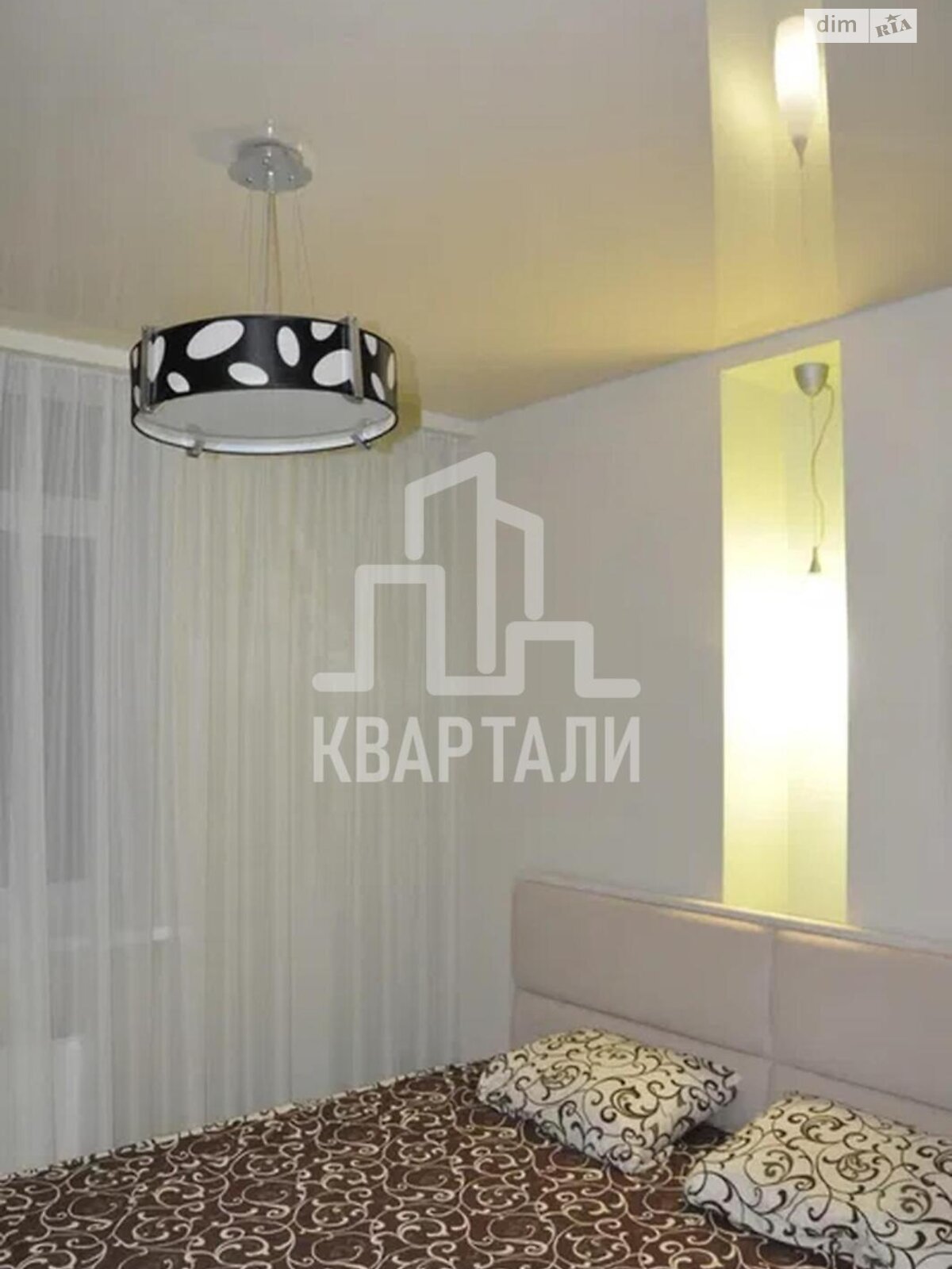 Продажа двухкомнатной квартиры в Киеве, на ул. Феодосийская 3В, район Саперная Слободка фото 1 Продажа двухкомнатной квартиры в Киеве, на ул. Феодосийская 3В, район Саперная Слободка фото 1