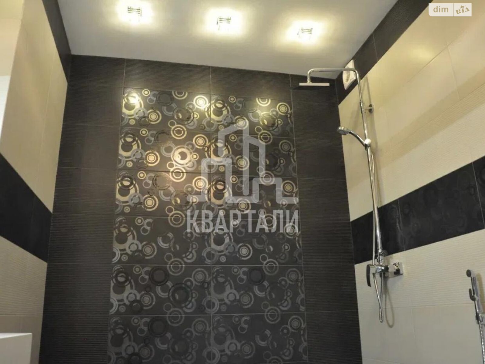 Продажа двухкомнатной квартиры в Киеве, на ул. Феодосийская 3В, район Саперная Слободка фото 1 Продажа двухкомнатной квартиры в Киеве, на ул. Феодосийская 3В, район Саперная Слободка фото 1