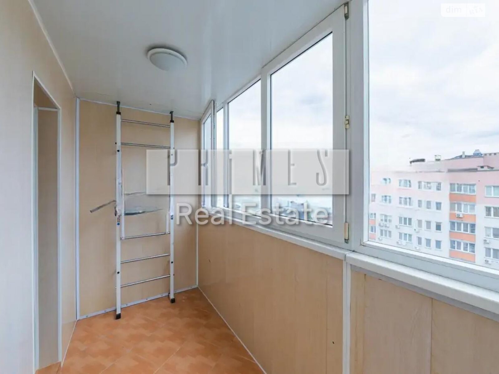 Продажа трехкомнатной квартиры в Киеве, на ул. Феодосийская 14А, район Саперная Слободка фото 1 Продажа трехкомнатной квартиры в Киеве, на ул. Феодосийская 14А, район Саперная Слободка фото 1