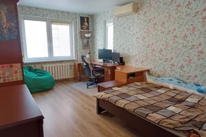 Продажа трехкомнатной квартиры в Киеве, на пер. Феодосийский 14А, район Саперная Слободка фото 2