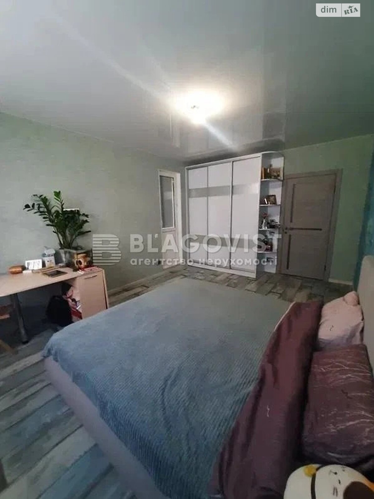 Продаж двокімнатної квартири в Києві, на пров. Феодосійський 14А, район Саперна Слобідка фото 1 Продаж двокімнатної квартири в Києві, на пров. Феодосійський 14А, район Саперна Слобідка фото 1