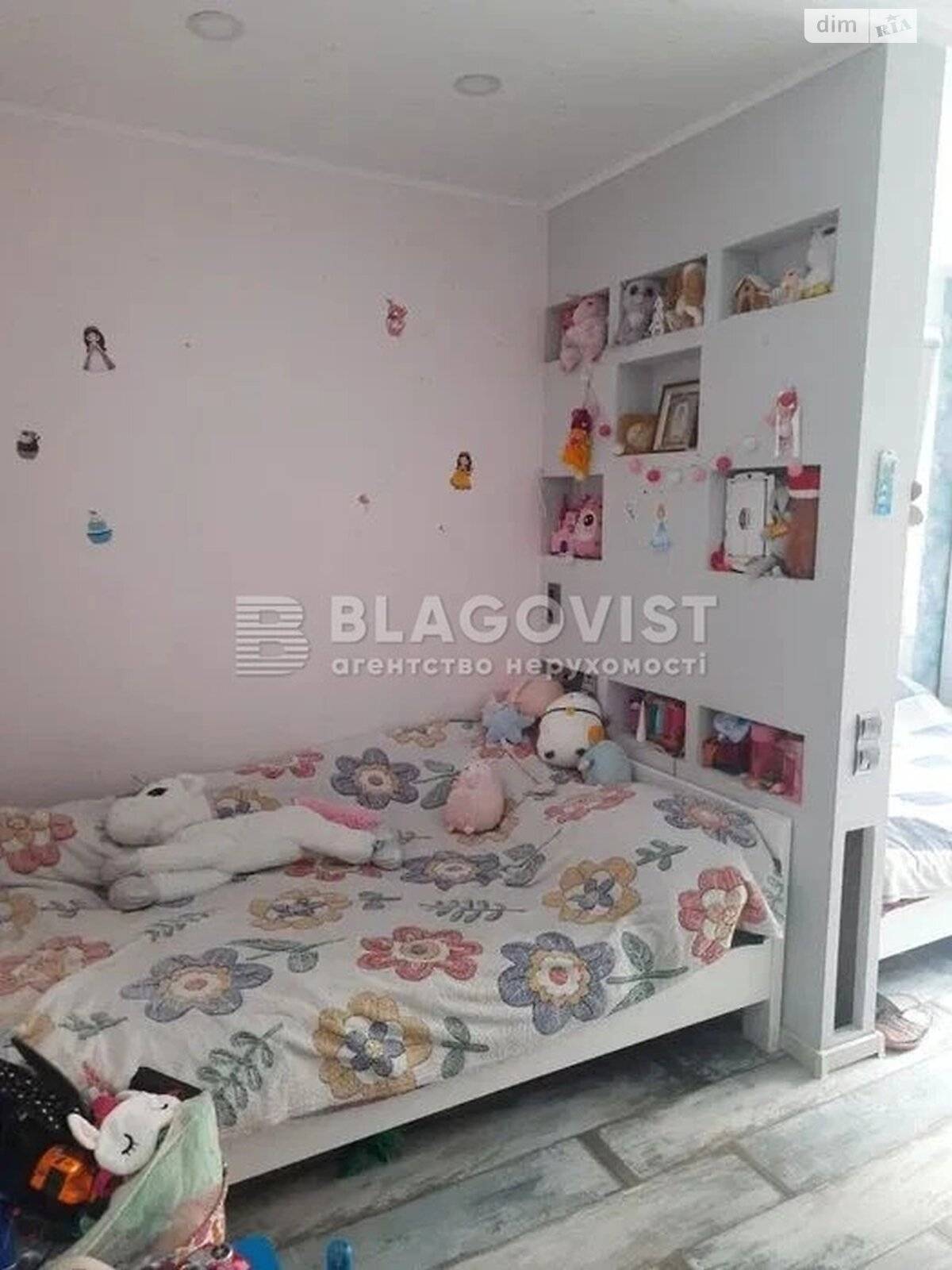 Продаж двокімнатної квартири в Києві, на пров. Феодосійський 14А, район Саперна Слобідка фото 1 Продаж двокімнатної квартири в Києві, на пров. Феодосійський 14А, район Саперна Слобідка фото 1