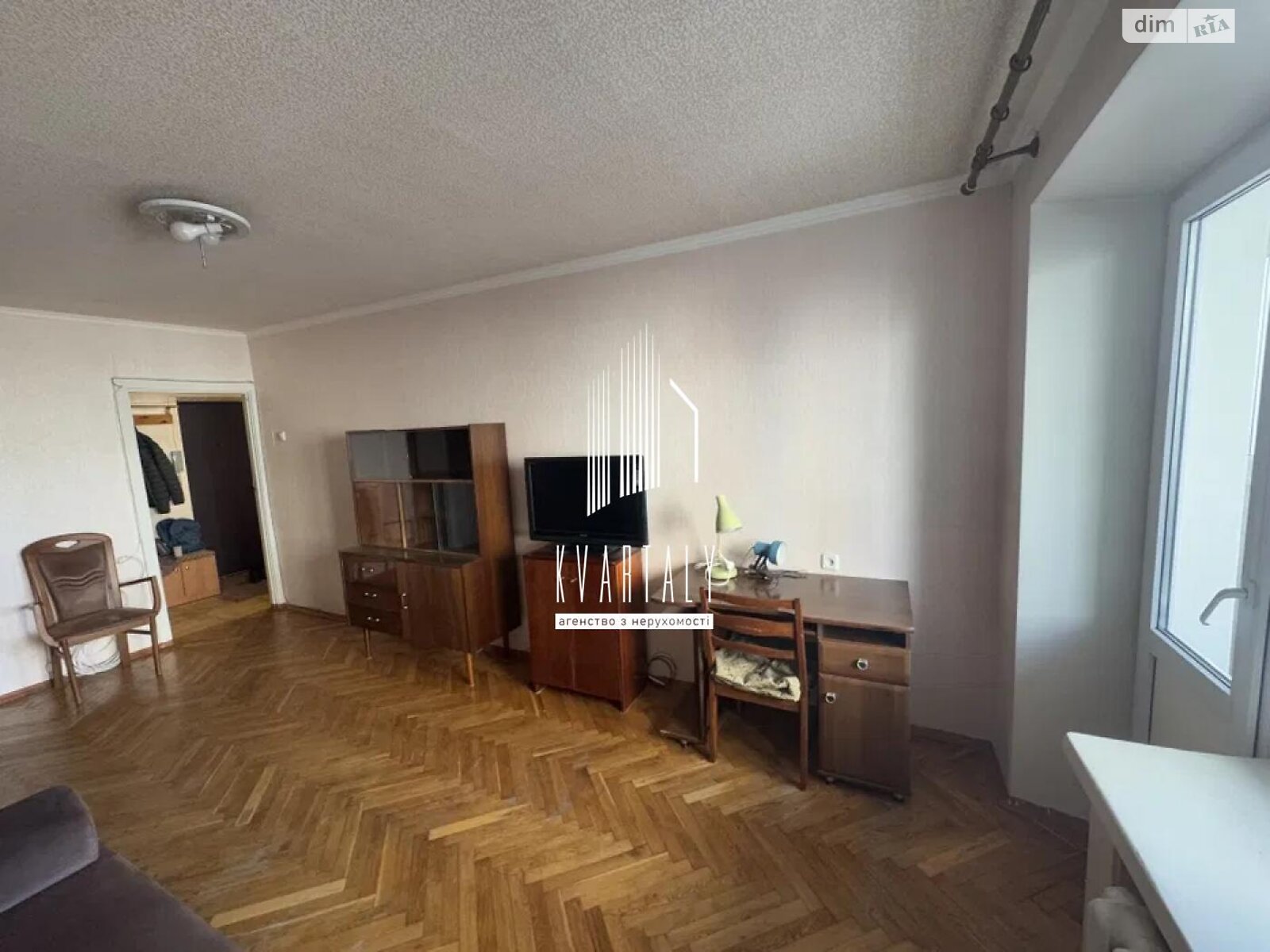 Продажа однокомнатной квартиры в Киеве, на просп. Науки 13, район Саперная Слободка фото 1 Продажа однокомнатной квартиры в Киеве, на просп. Науки 13, район Саперная Слободка фото 1