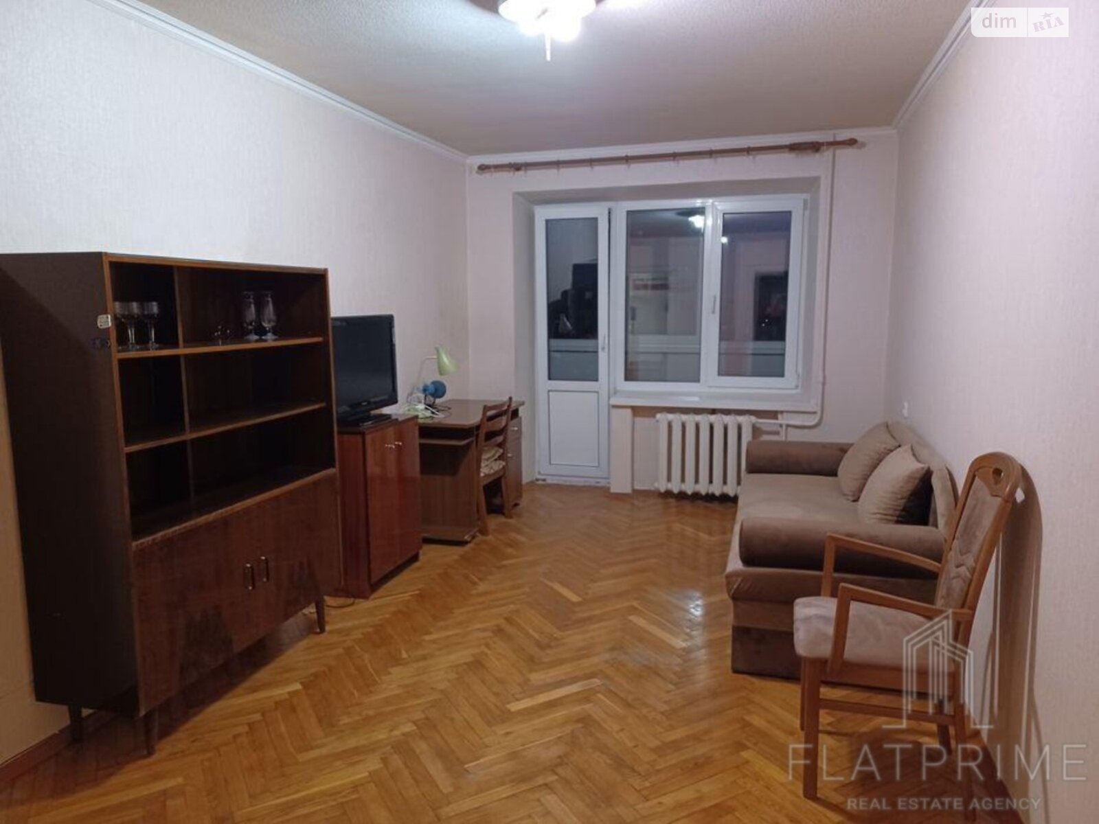 Продажа однокомнатной квартиры в Киеве, на просп. Науки 13, район Саперная Слободка фото 1 Продажа однокомнатной квартиры в Киеве, на просп. Науки 13, район Саперная Слободка фото 1