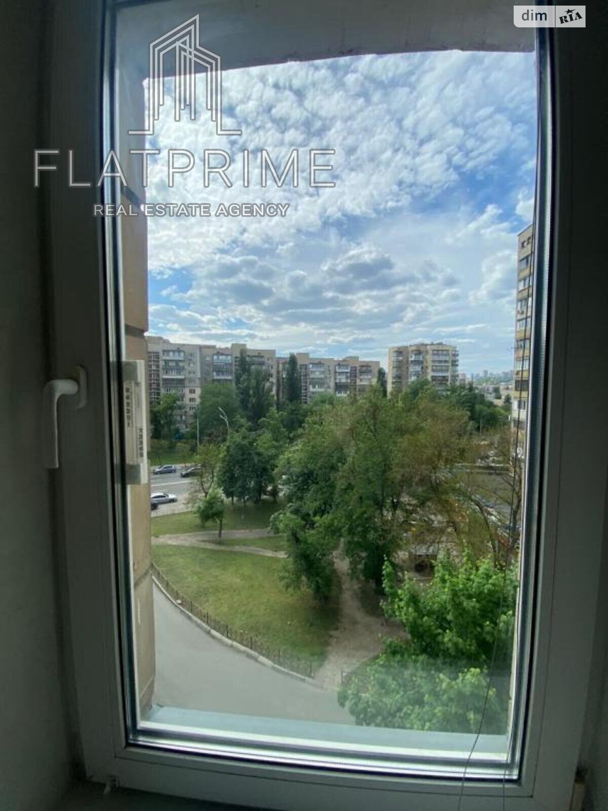 Продаж двокімнатної квартири в Києві, на просп. Науки 11, район Саперна Слобідка фото 1 Продаж двокімнатної квартири в Києві, на просп. Науки 11, район Саперна Слобідка фото 1