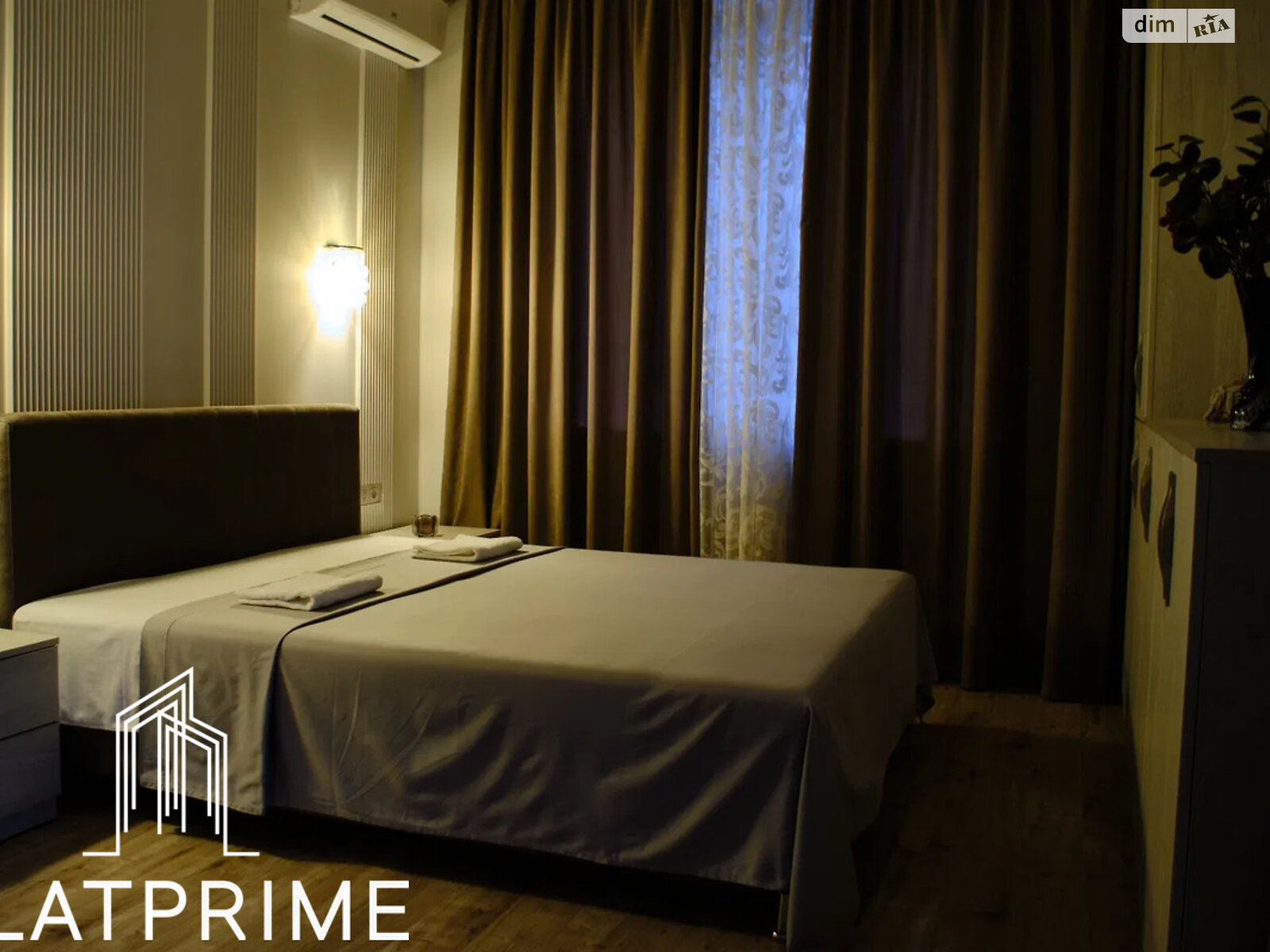 Продажа трехкомнатной квартиры в Киеве, на просп. Науки 30, район Саперная Слободка фото 1 Продажа трехкомнатной квартиры в Киеве, на просп. Науки 30, район Саперная Слободка фото 1