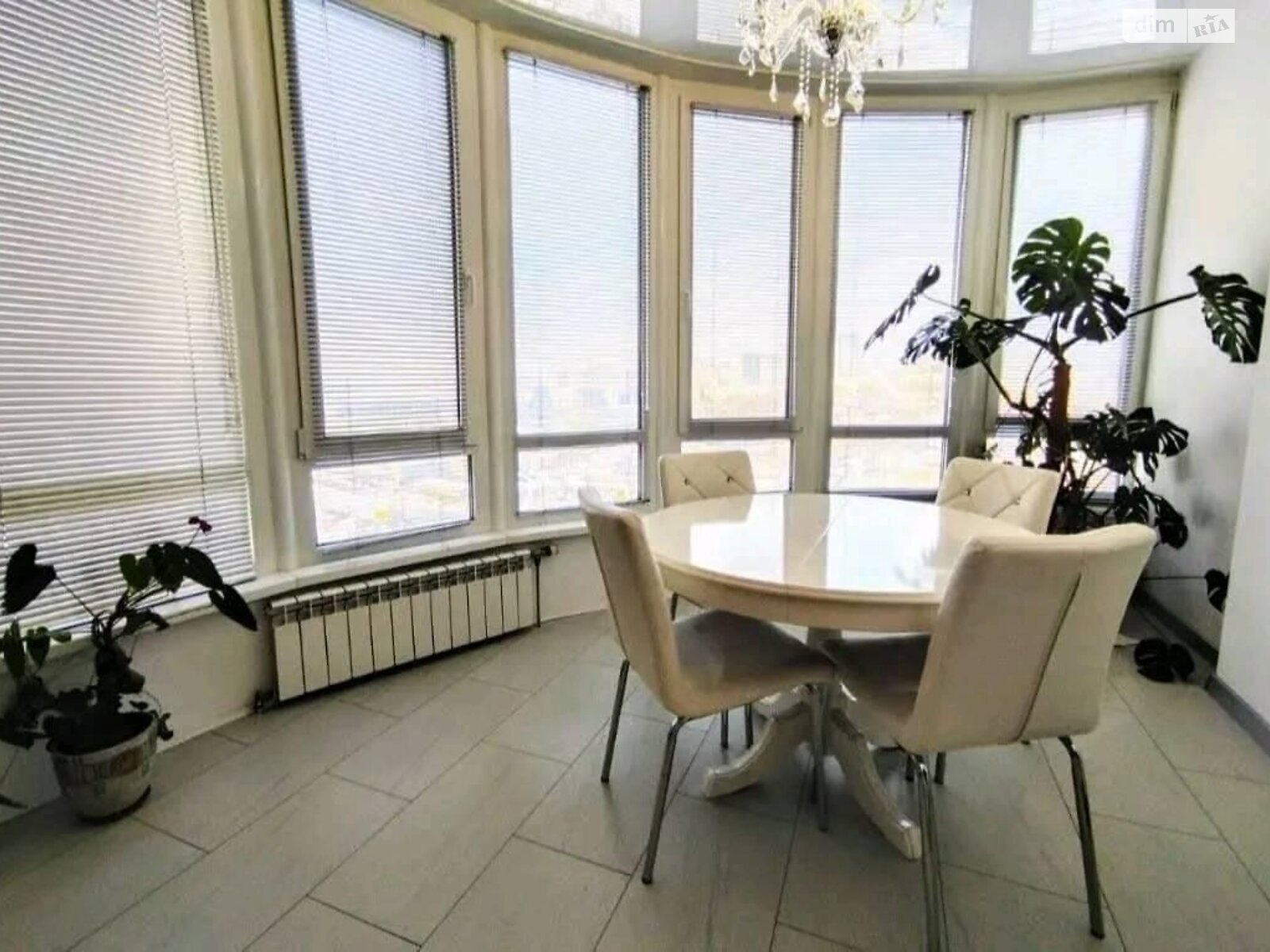 Продаж трикімнатної квартири в Києві, на вул. Саперно-Слобідська 10, район Саперна Слобідка фото 1 Продаж трикімнатної квартири в Києві, на вул. Саперно-Слобідська 10, район Саперна Слобідка фото 1