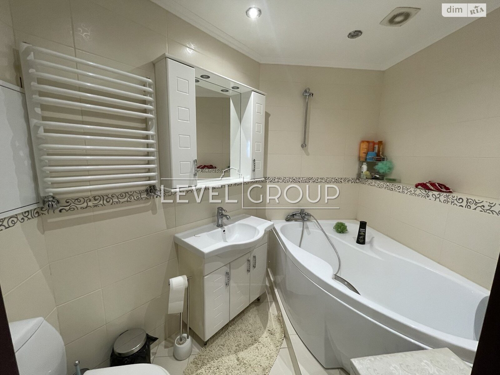 Продажа трехкомнатной квартиры в Киеве, на ул. Саперно-Слободская 10, район Саперная Слободка фото 1