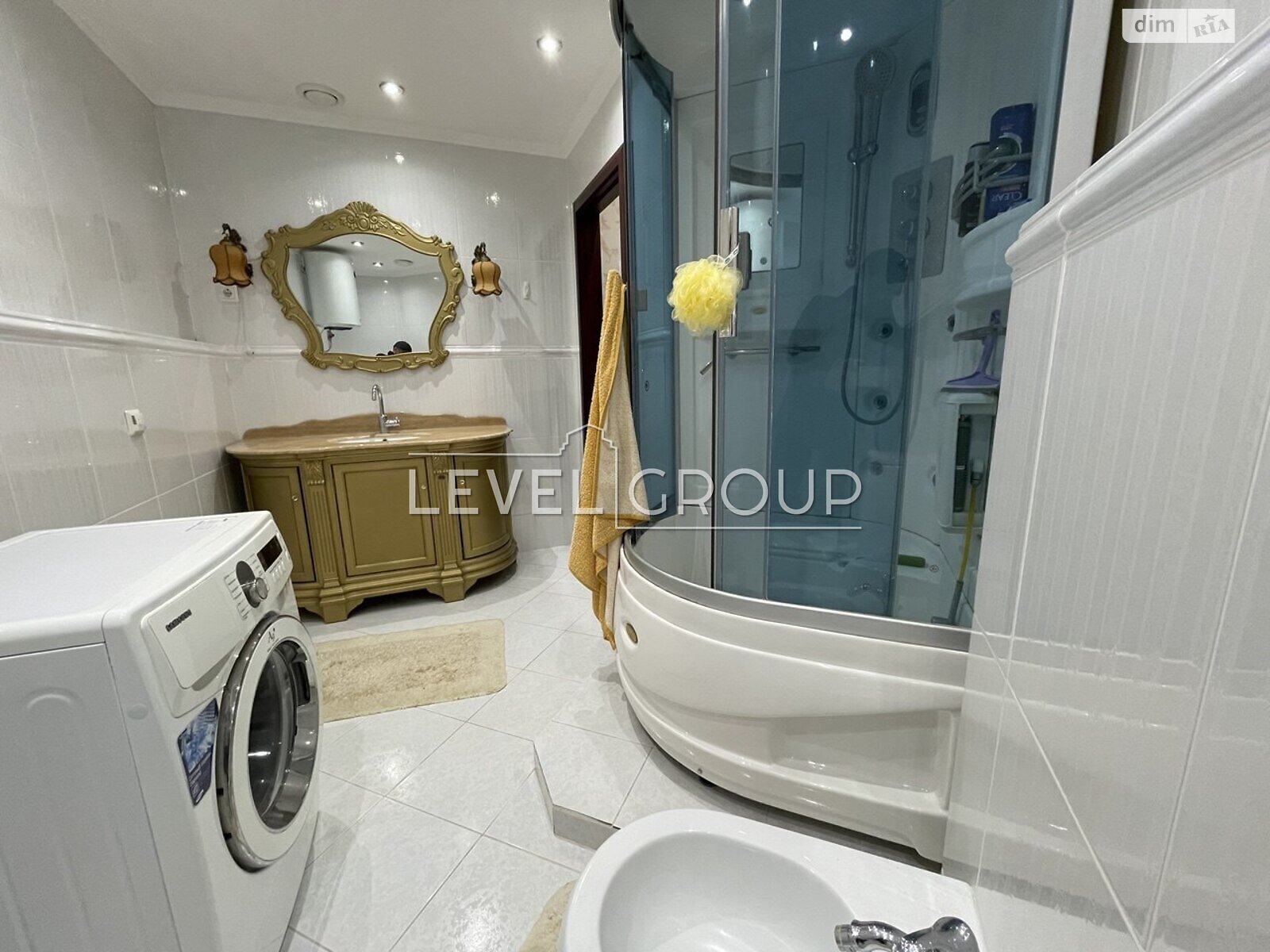 Продажа трехкомнатной квартиры в Киеве, на ул. Саперно-Слободская 10, район Саперная Слободка фото 1