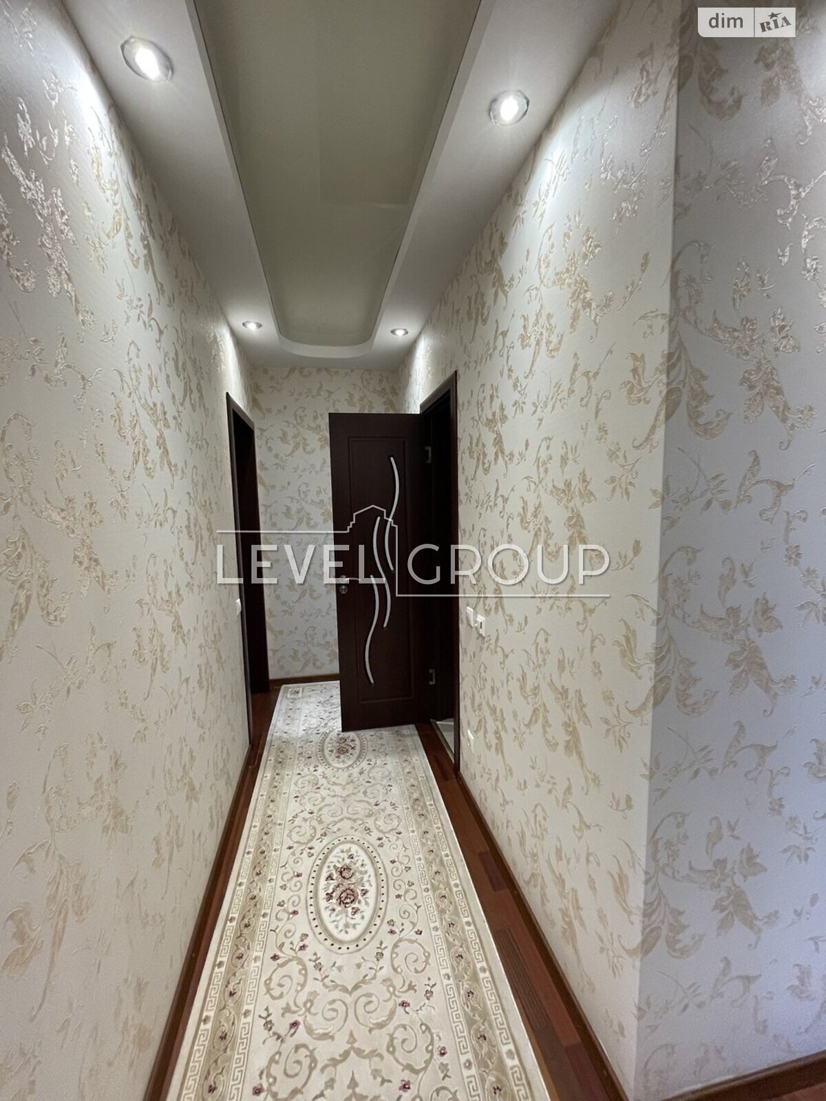 Продажа трехкомнатной квартиры в Киеве, на ул. Саперно-Слободская 10, район Саперная Слободка фото 1