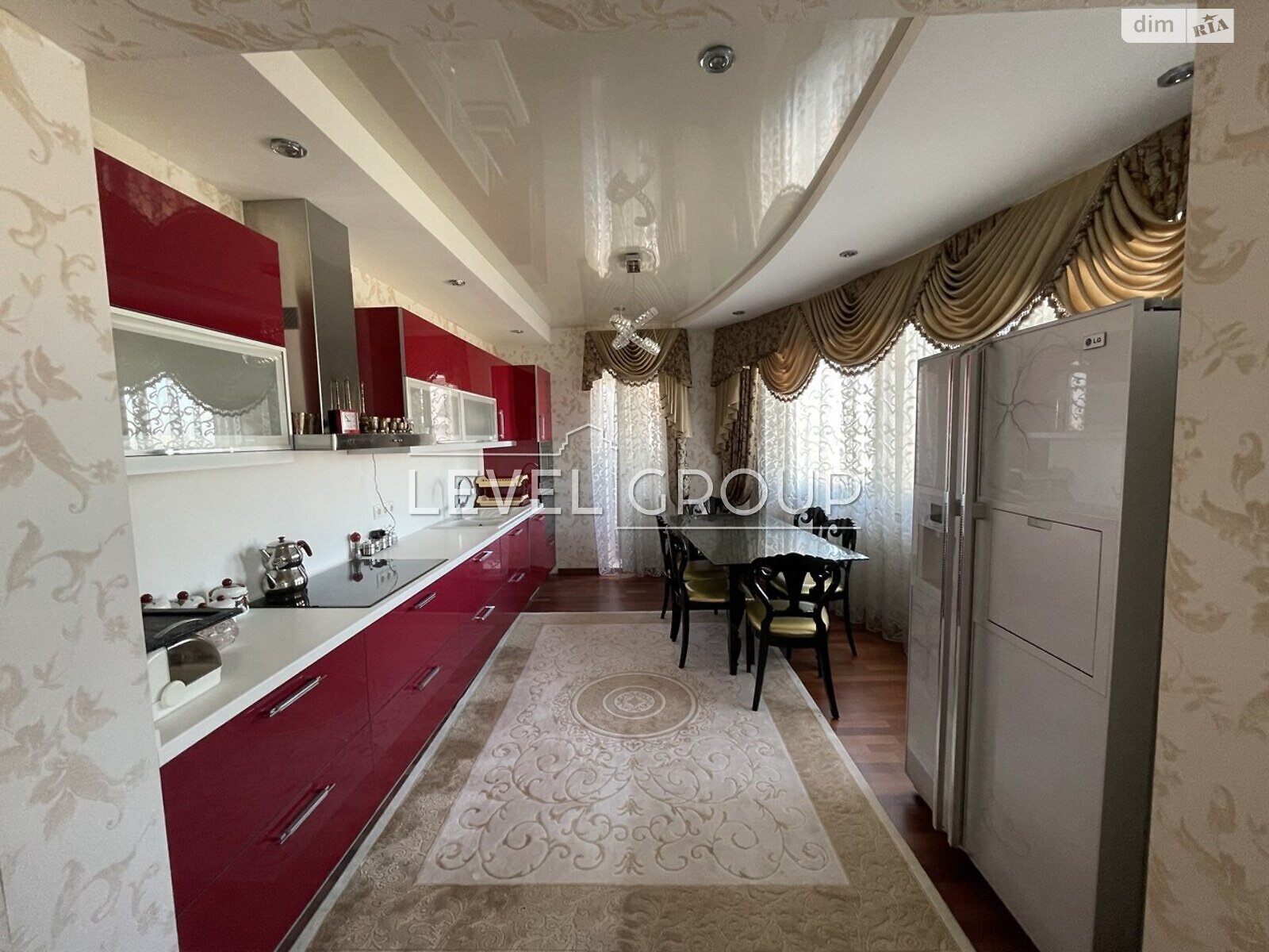 Продажа трехкомнатной квартиры в Киеве, на ул. Саперно-Слободская 10, район Саперная Слободка фото 1