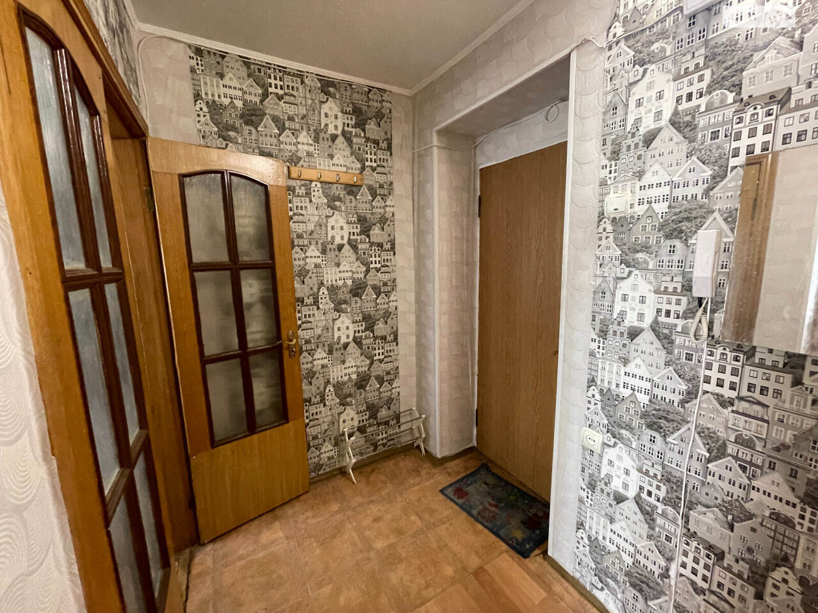 Продаж однокімнатної квартири в Києві, на шосе Стратегічне 17, район Саперна Слобідка фото 1 Продаж однокімнатної квартири в Києві, на шосе Стратегічне 17, район Саперна Слобідка фото 1