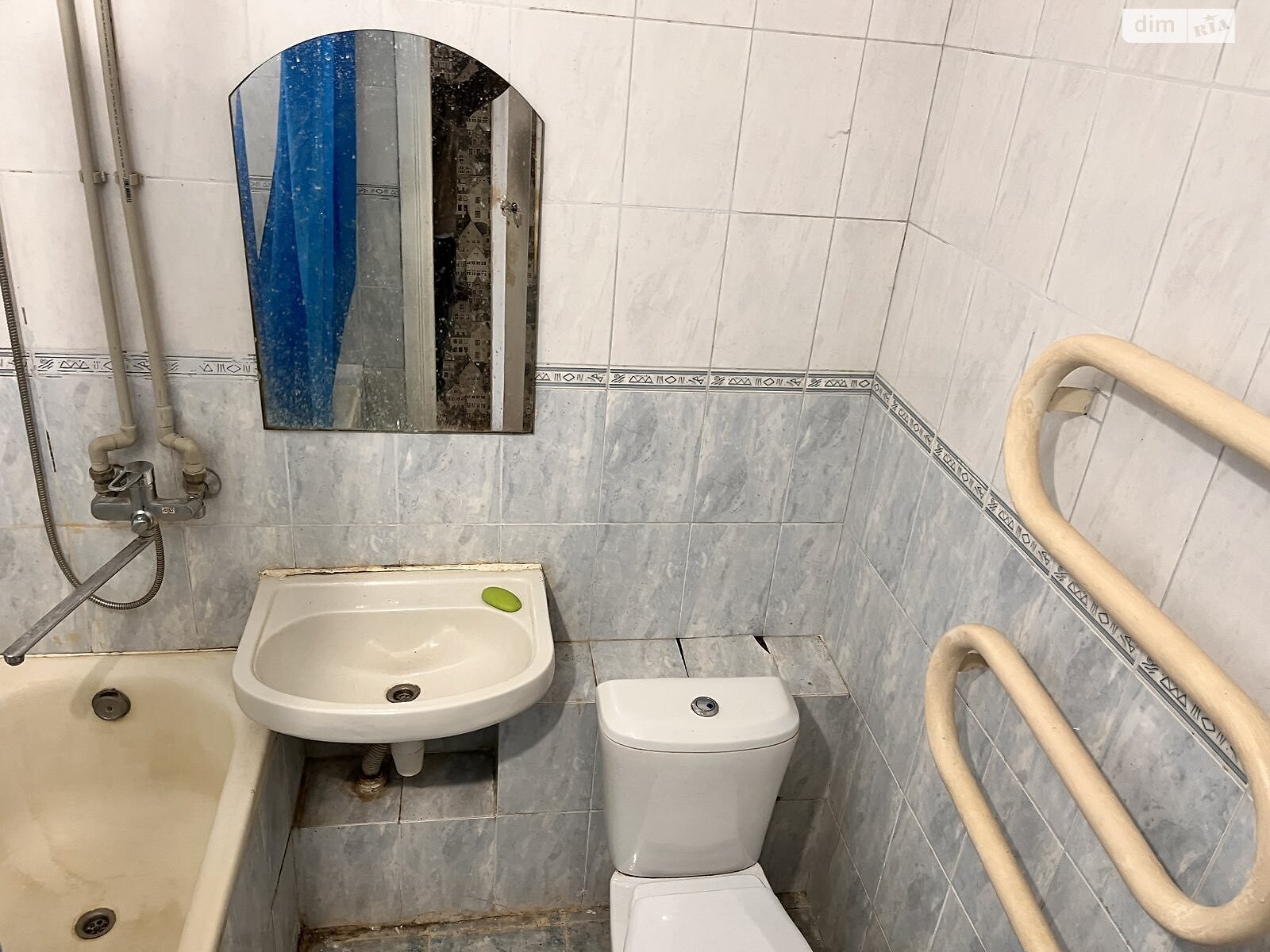 Продаж однокімнатної квартири в Києві, на шосе Стратегічне 17, район Саперна Слобідка фото 1 Продаж однокімнатної квартири в Києві, на шосе Стратегічне 17, район Саперна Слобідка фото 1