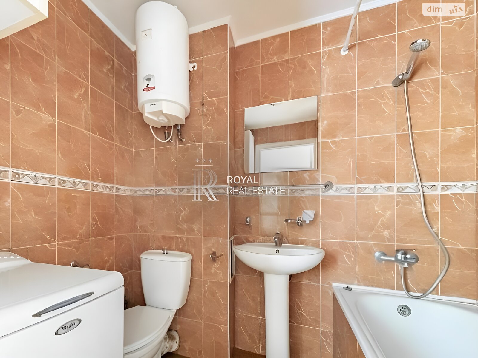 Продажа трехкомнатной квартиры в Киеве, на ул. Большая Васильковская 131, район Саперное Поле фото 1 Продажа трехкомнатной квартиры в Киеве, на ул. Большая Васильковская 131, район Саперное Поле фото 1