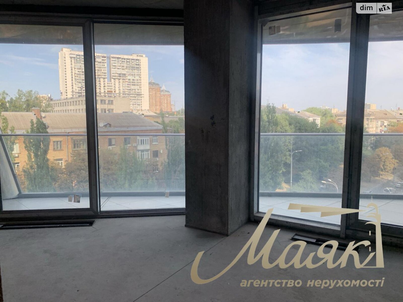 Продажа трехкомнатной квартиры в Киеве, на ул. Иоанна Павла II 12, район Саперное Поле фото 1 Продажа трехкомнатной квартиры в Киеве, на ул. Иоанна Павла II 12, район Саперное Поле фото 1