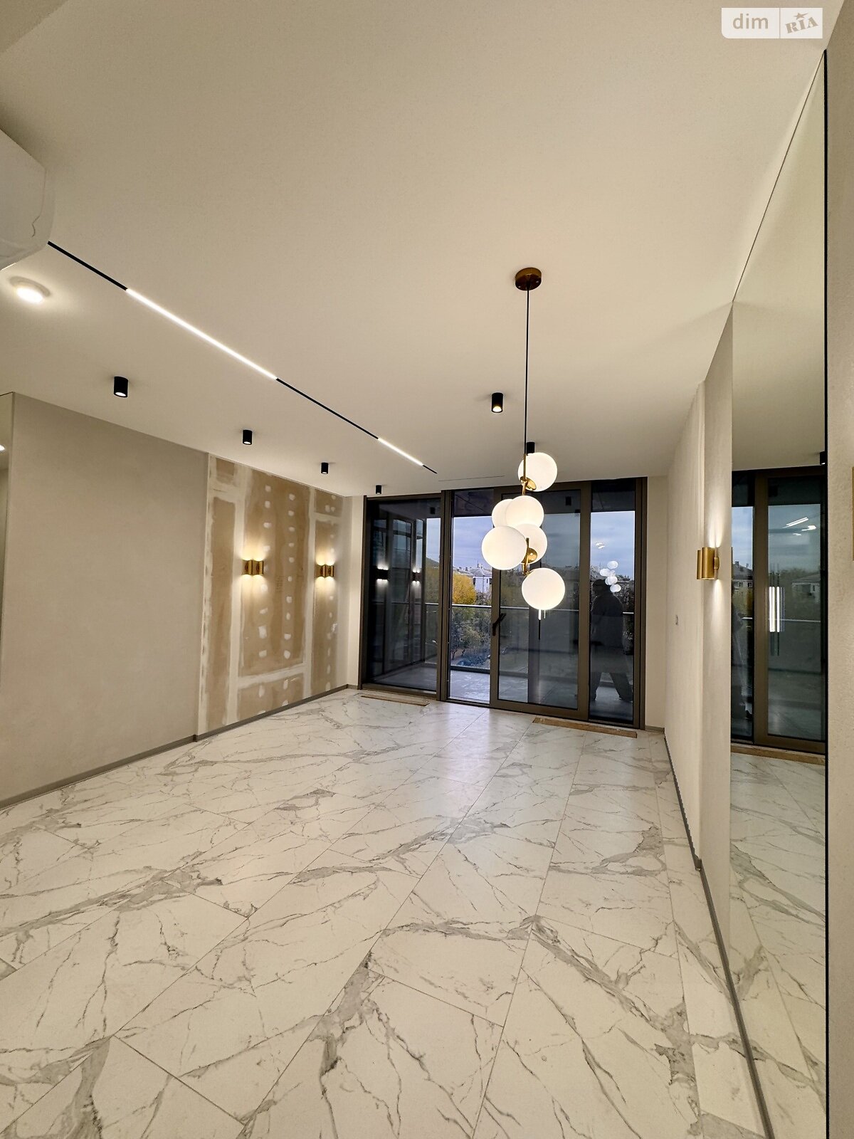 Продаж двокімнатної квартири в Києві, на вул. Іоанна Павла II 12, район Саперне Поле фото 1 Продаж двокімнатної квартири в Києві, на вул. Іоанна Павла II 12, район Саперне Поле фото 1