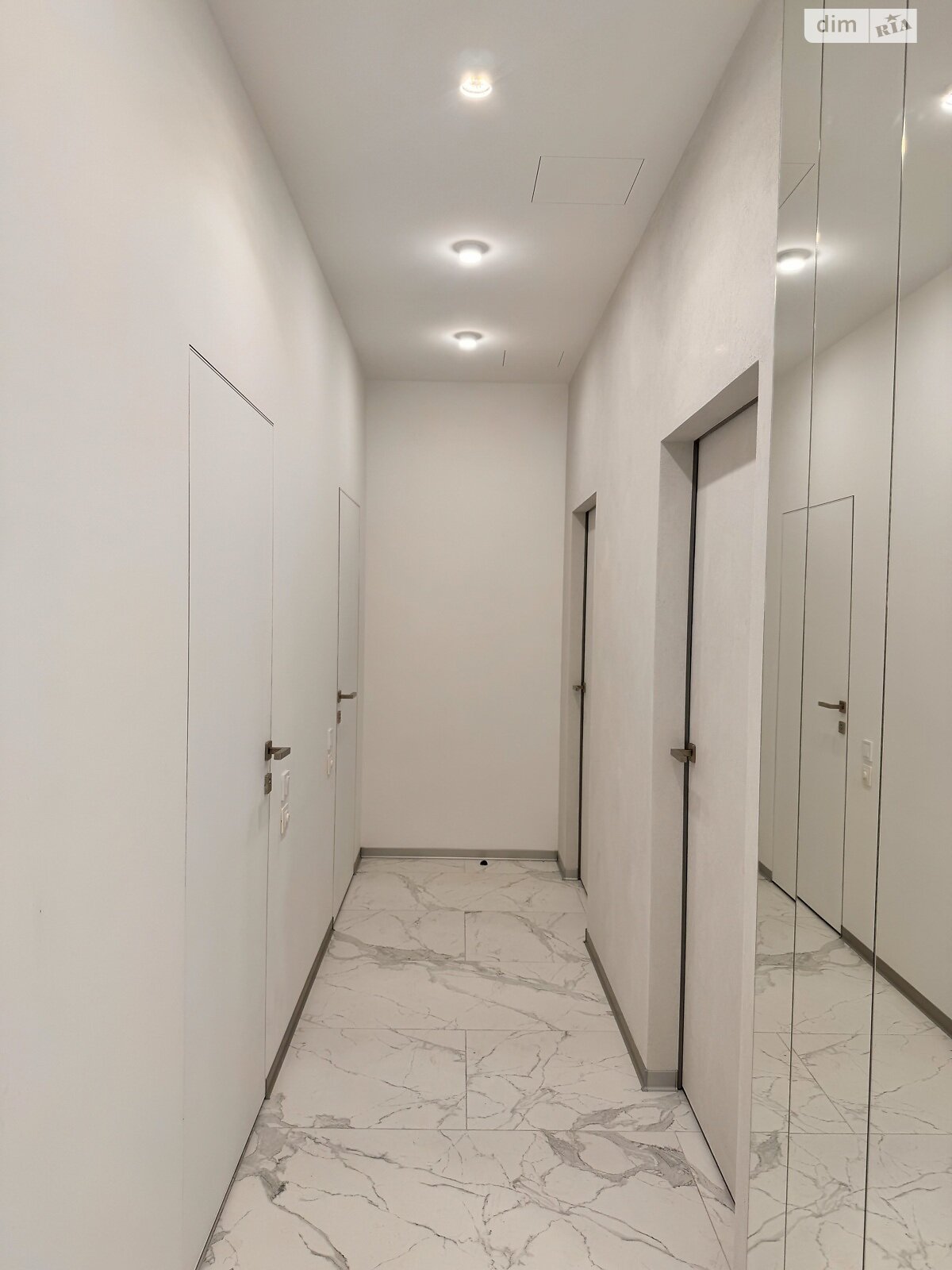 Продаж двокімнатної квартири в Києві, на вул. Іоанна Павла II 12, район Саперне Поле фото 1 Продаж двокімнатної квартири в Києві, на вул. Іоанна Павла II 12, район Саперне Поле фото 1