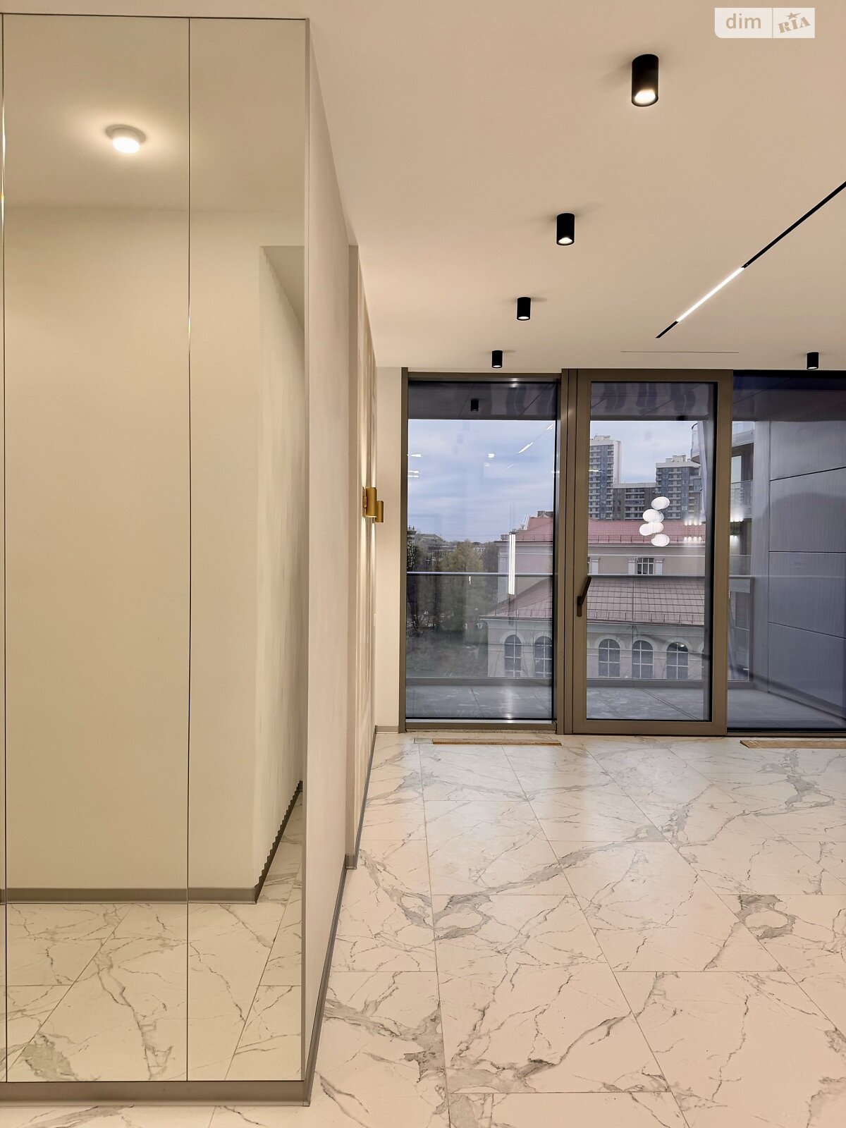 Продаж двокімнатної квартири в Києві, на вул. Іоанна Павла II 12, район Саперне Поле фото 1 Продаж двокімнатної квартири в Києві, на вул. Іоанна Павла II 12, район Саперне Поле фото 1