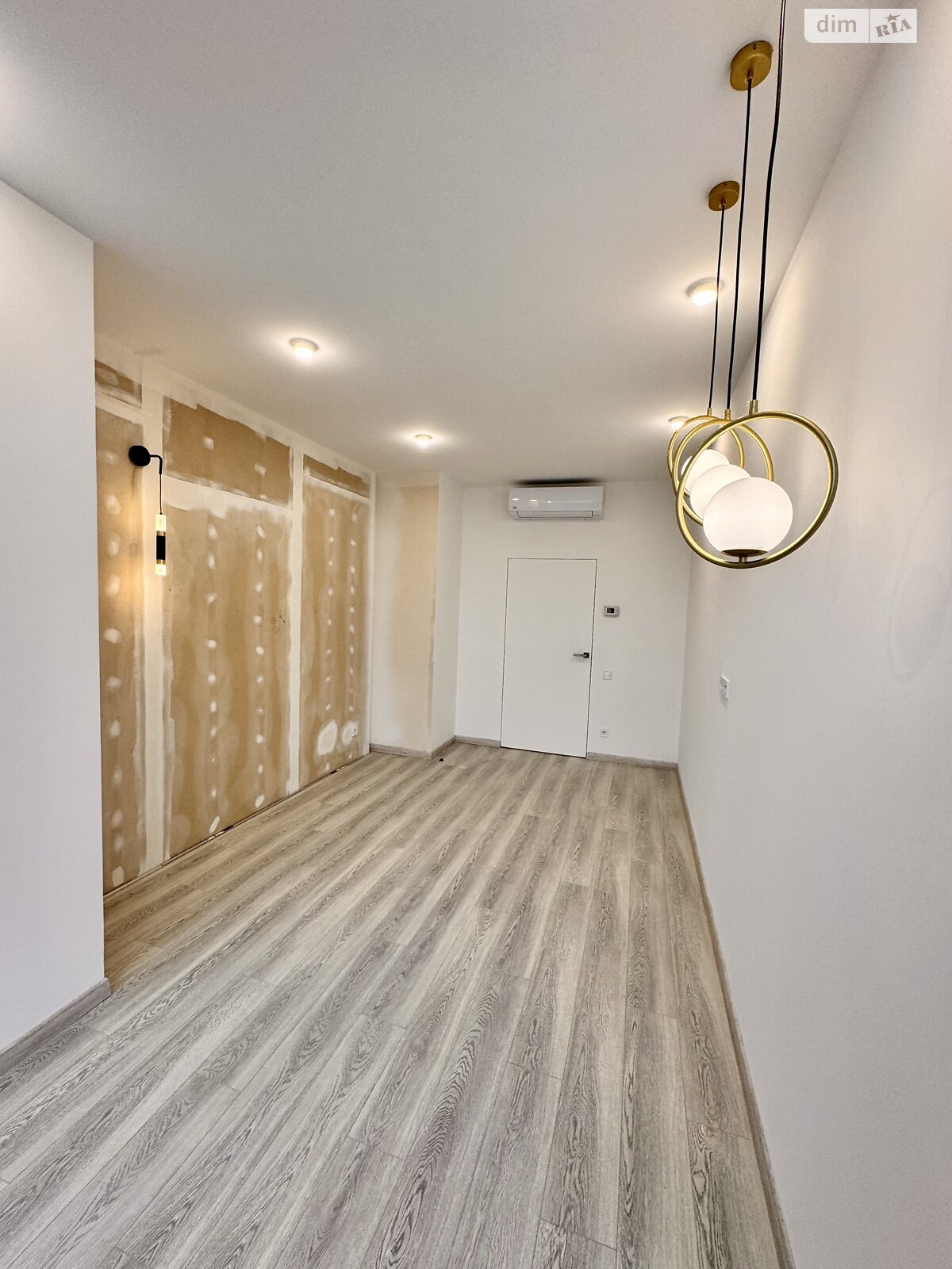 Продаж двокімнатної квартири в Києві, на вул. Іоанна Павла II 12, район Саперне Поле фото 1 Продаж двокімнатної квартири в Києві, на вул. Іоанна Павла II 12, район Саперне Поле фото 1