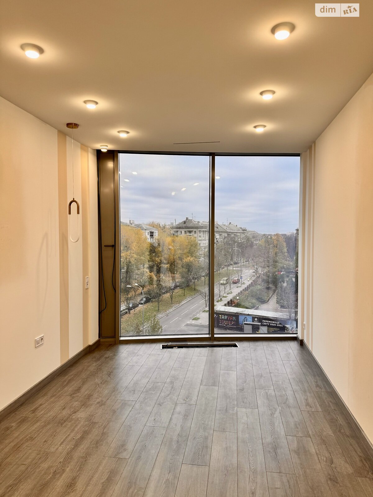 Продаж двокімнатної квартири в Києві, на вул. Іоанна Павла II 12, район Саперне Поле фото 1 Продаж двокімнатної квартири в Києві, на вул. Іоанна Павла II 12, район Саперне Поле фото 1