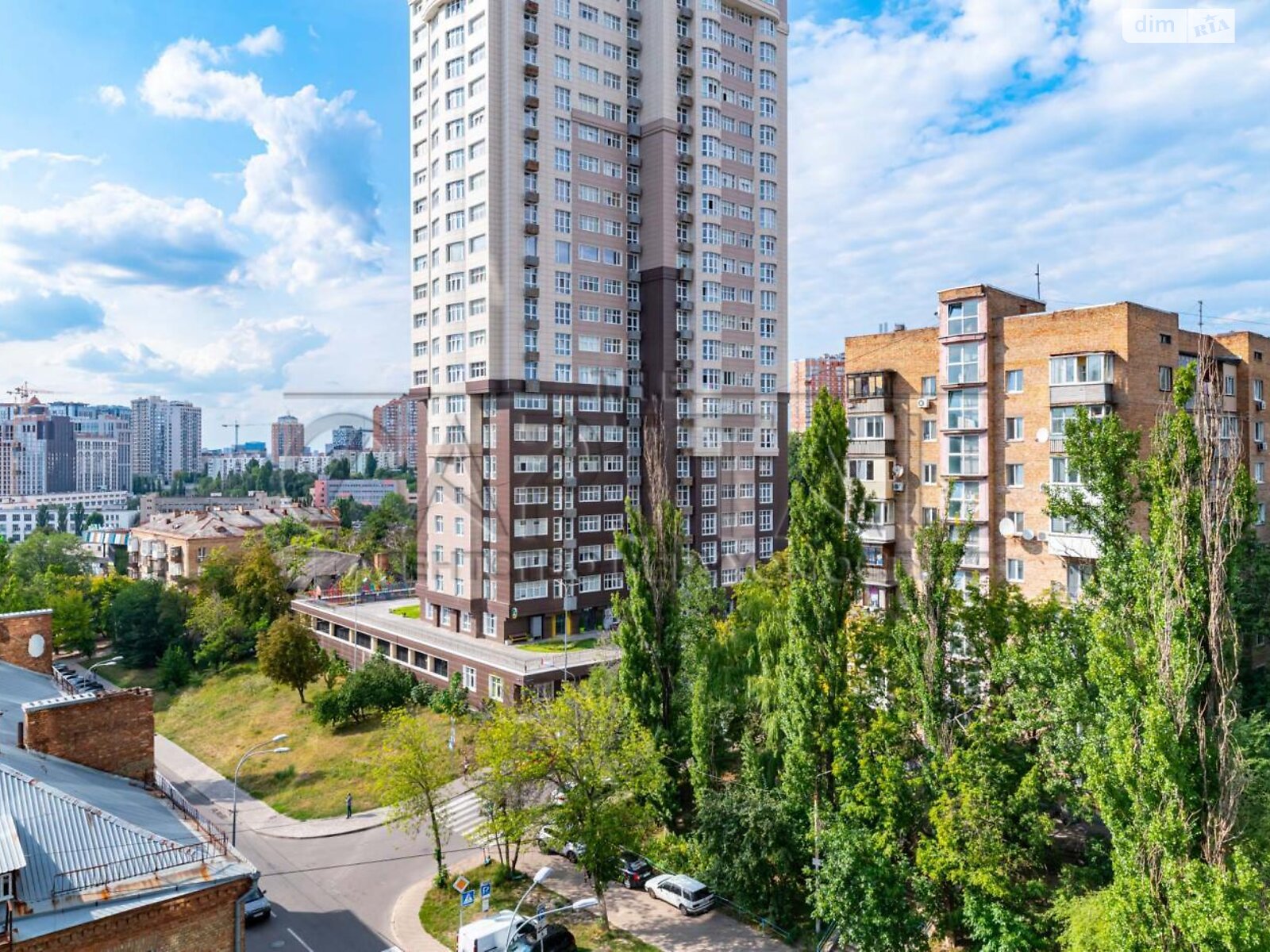 Продаж трикімнатної квартири в Києві, на вул. Іоанна Павла II 12, район Саперне Поле фото 1 Продаж трикімнатної квартири в Києві, на вул. Іоанна Павла II 12, район Саперне Поле фото 1
