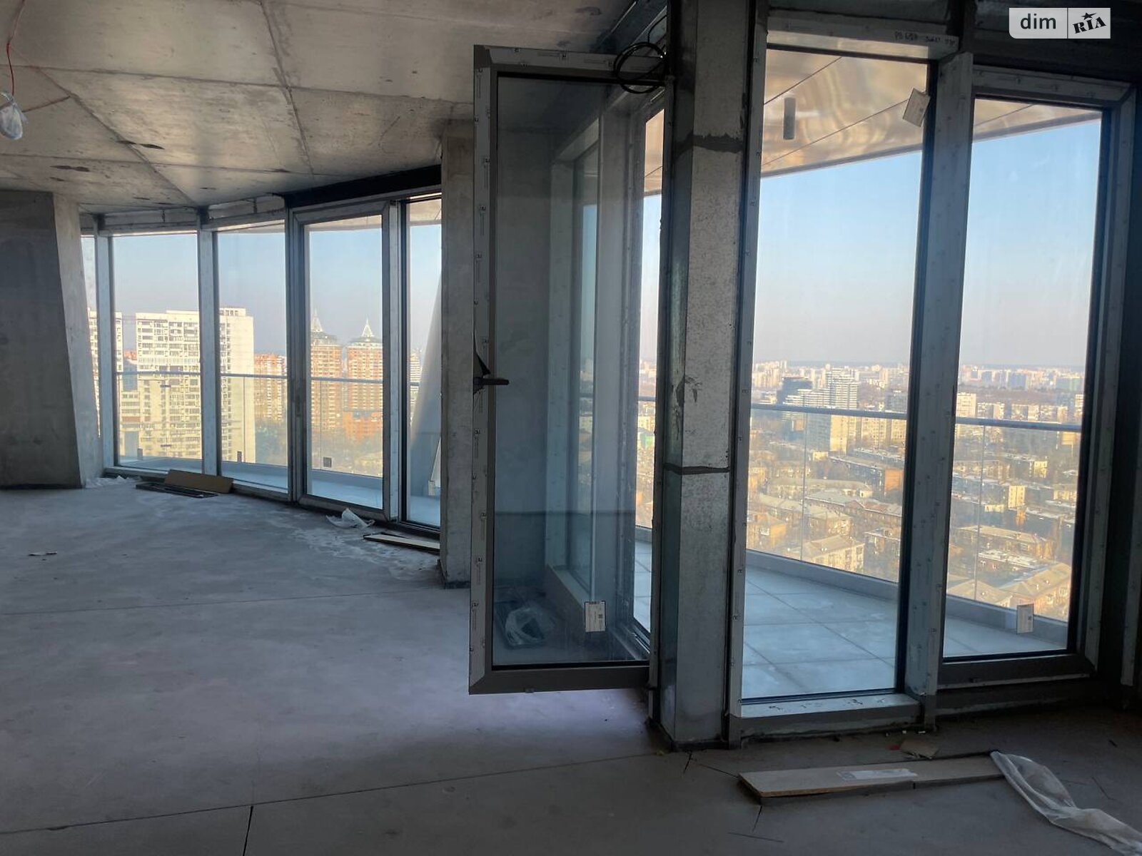 Продажа трехкомнатной квартиры в Киеве, на ул. Иоанна Павла II 12, район Печерский фото 1 Продажа трехкомнатной квартиры в Киеве, на ул. Иоанна Павла II 12, район Печерский фото 1