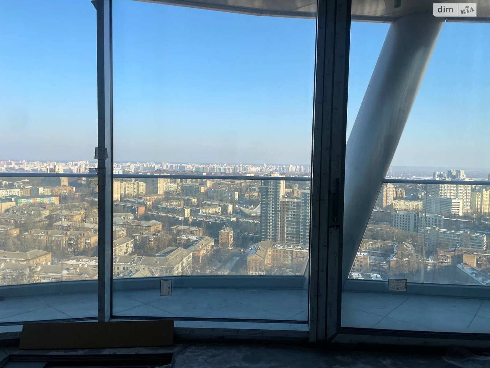 Продажа трехкомнатной квартиры в Киеве, на ул. Иоанна Павла II 12, район Печерский фото 1 Продажа трехкомнатной квартиры в Киеве, на ул. Иоанна Павла II 12, район Печерский фото 1