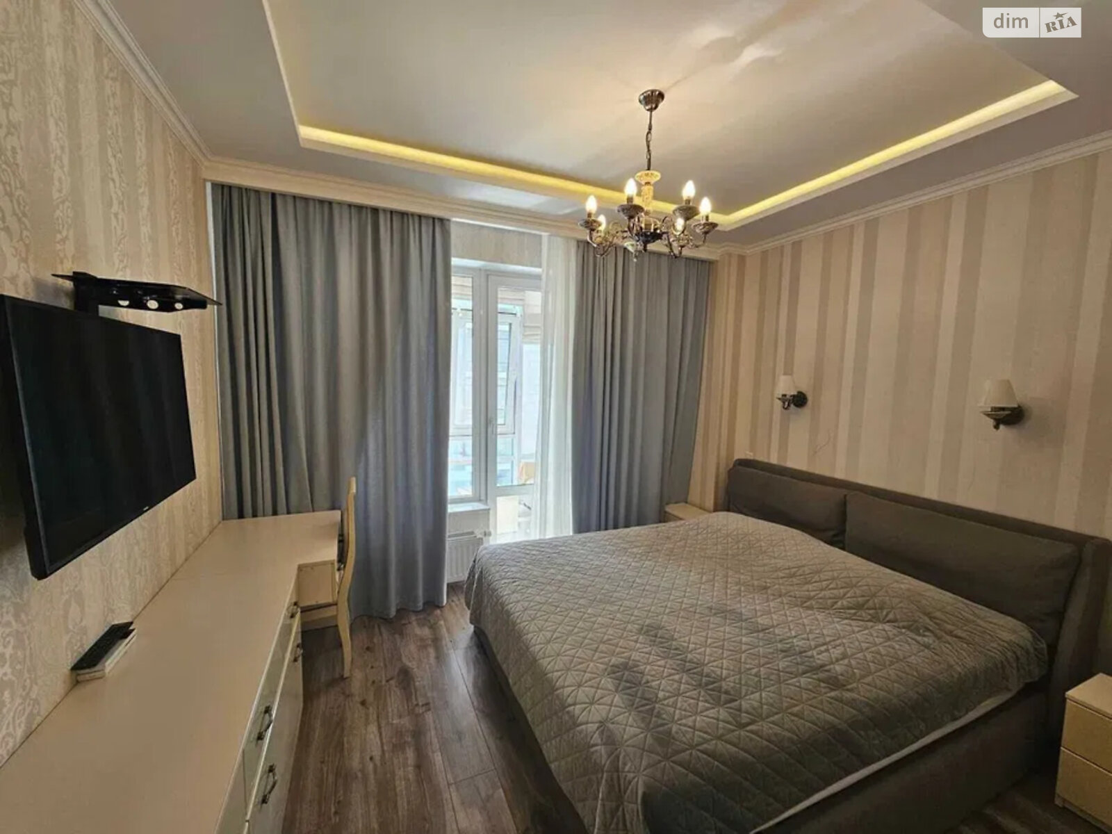 Продажа пятикомнатной квартиры в Киеве, на ул. Иоанна Павла II 6/1, район Саперное Поле фото 1 Продажа пятикомнатной квартиры в Киеве, на ул. Иоанна Павла II 6/1, район Саперное Поле фото 1