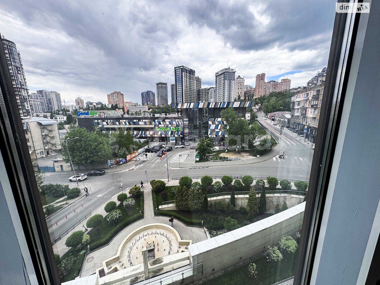 Продажа четырехкомнатной квартиры в Киеве, на ул. Иоанна Павла II 6/1, район Саперное Поле фото 1 Продажа четырехкомнатной квартиры в Киеве, на ул. Иоанна Павла II 6/1, район Саперное Поле фото 1
