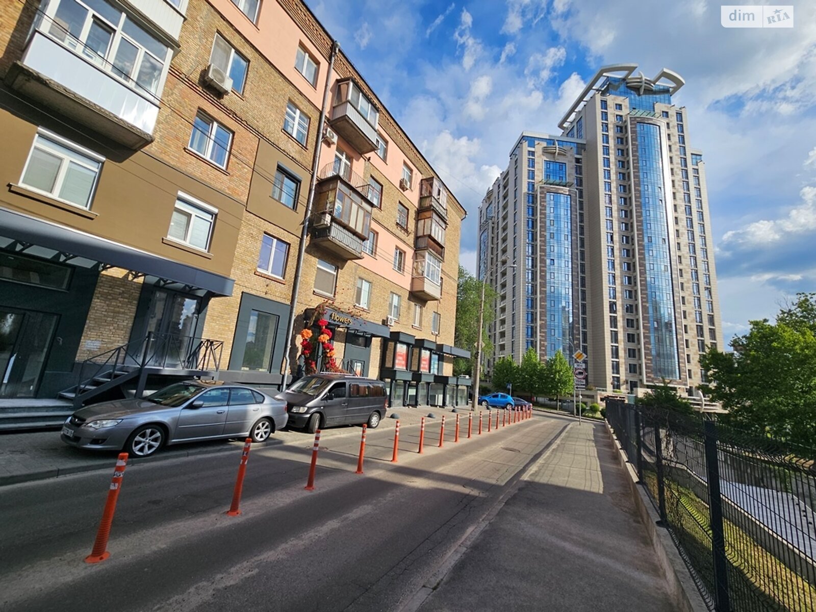 Продаж трикімнатної квартири в Києві, на вул. Іоанна Павла II 7, район Саперне Поле фото 1 Продаж трикімнатної квартири в Києві, на вул. Іоанна Павла II 7, район Саперне Поле фото 1