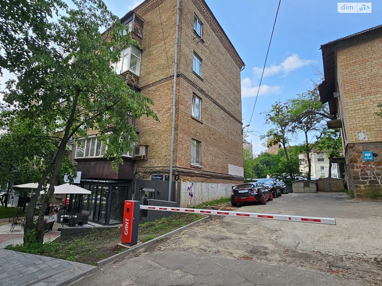 Продаж трикімнатної квартири в Києві, на вул. Іоанна Павла II 7, район Саперне Поле фото 1 Продаж трикімнатної квартири в Києві, на вул. Іоанна Павла II 7, район Саперне Поле фото 1