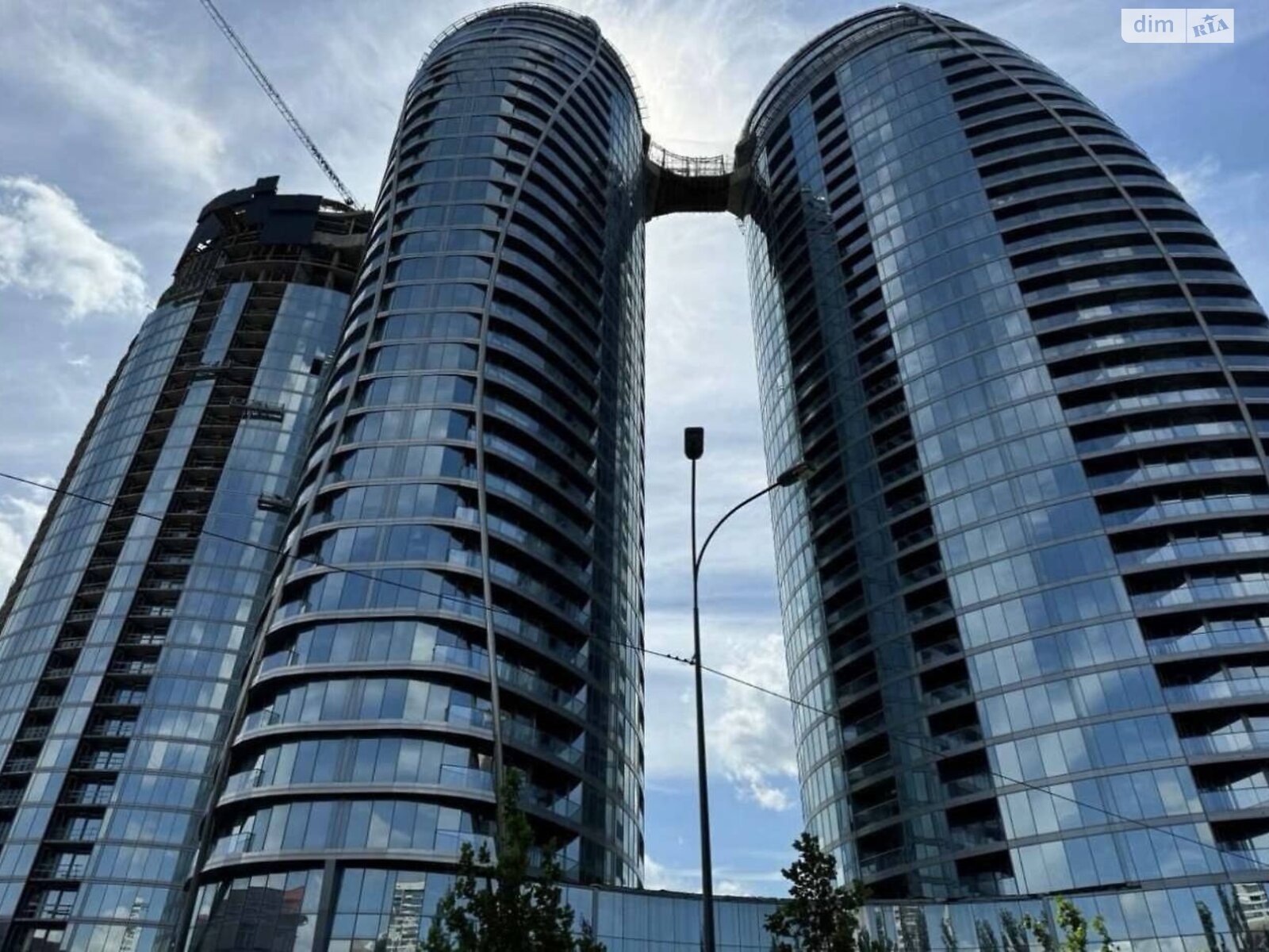 Продаж трикімнатної квартири в Києві, на вул. Іоанна Павла II 12, район Саперне Поле фото 1 Продаж трикімнатної квартири в Києві, на вул. Іоанна Павла II 12, район Саперне Поле фото 1