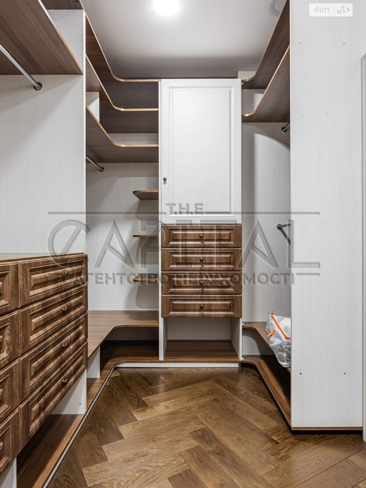 Продаж трикімнатної квартири в Києві, на вул. Іоанна Павла II 6/1, район Саперне Поле фото 1 Продаж трикімнатної квартири в Києві, на вул. Іоанна Павла II 6/1, район Саперне Поле фото 1