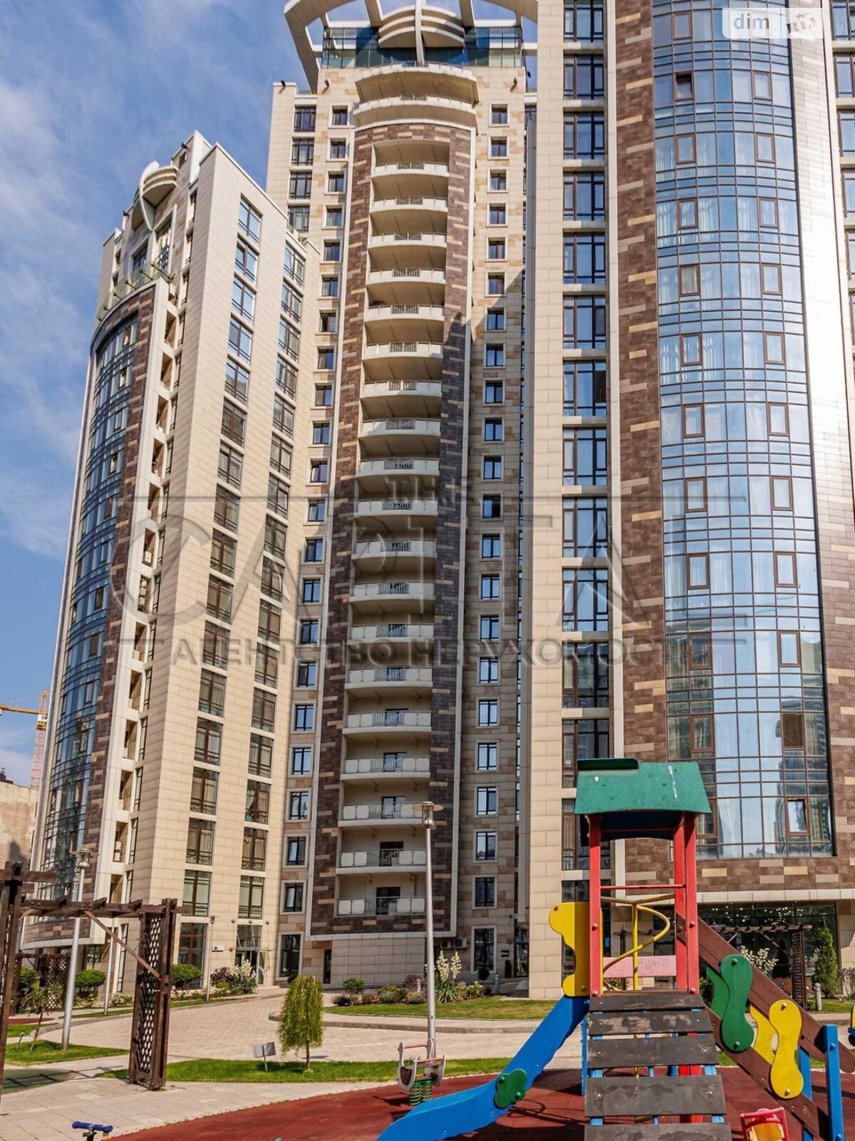 Продаж трикімнатної квартири в Києві, на вул. Іоанна Павла II 6/1, район Саперне Поле фото 1 Продаж трикімнатної квартири в Києві, на вул. Іоанна Павла II 6/1, район Саперне Поле фото 1