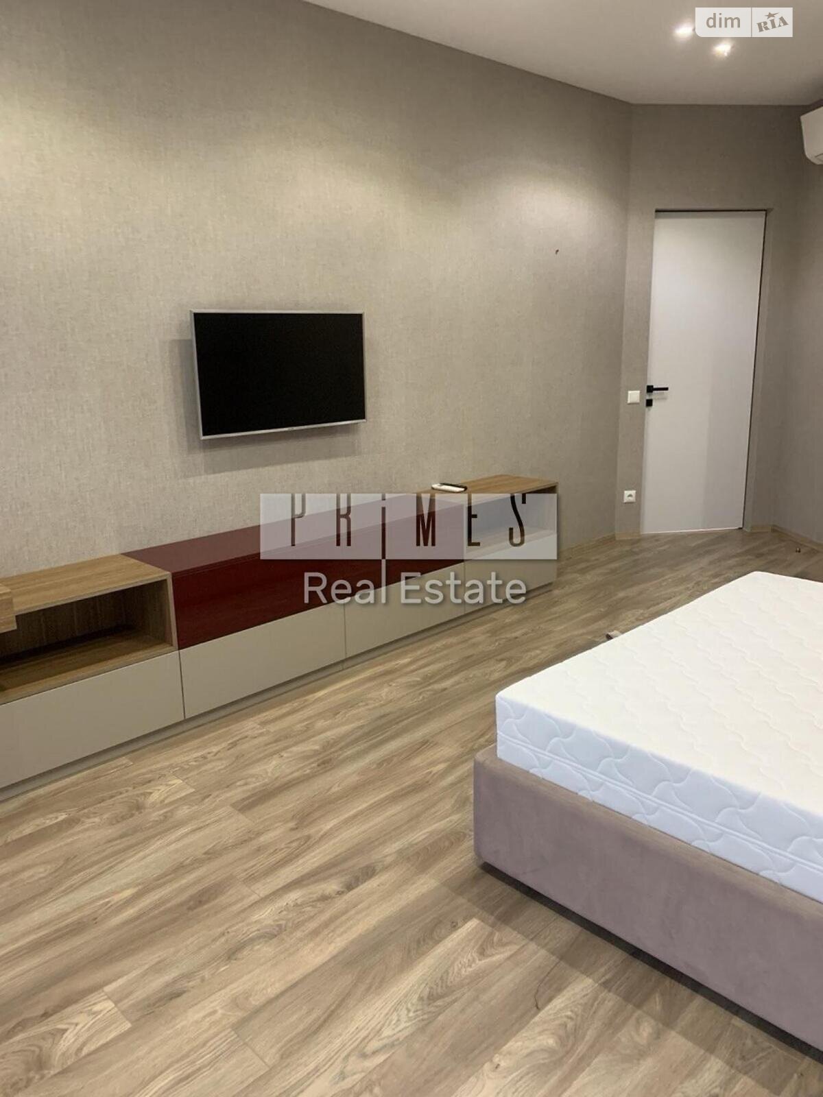 Продаж трикімнатної квартири в Києві, на вул. Іоанна Павла II 6/1, район Печерський фото 1