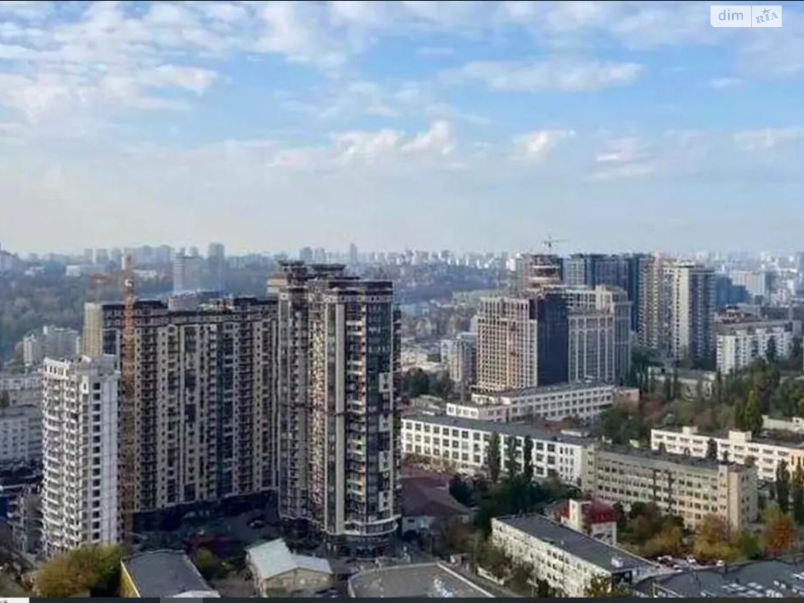 Продаж трикімнатної квартири в Києві, на вул. Іоанна Павла II 11, район Саперне Поле фото 1 Продаж трикімнатної квартири в Києві, на вул. Іоанна Павла II 11, район Саперне Поле фото 1