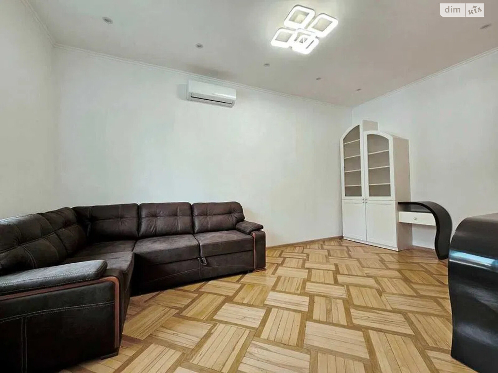 Продажа двухкомнатной квартиры в Киеве, на ул. Иоанна Павла II 7, район Саперное Поле фото 1