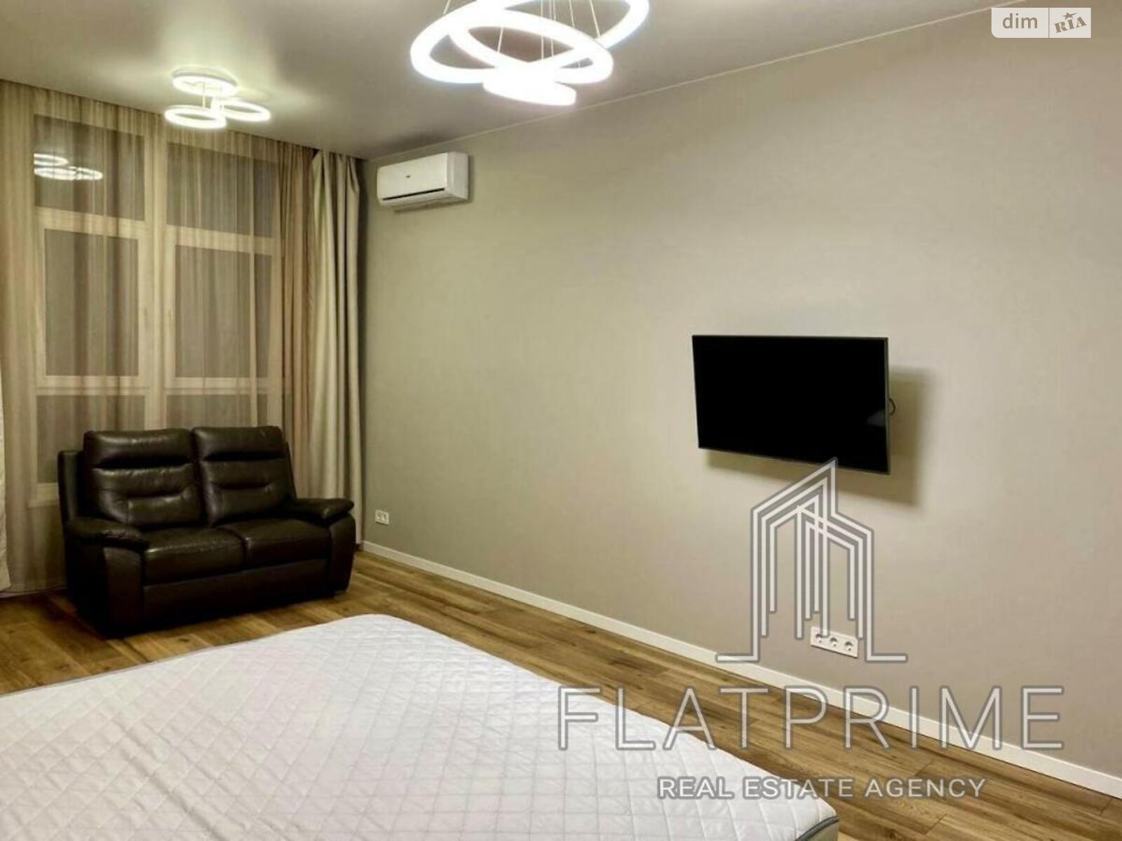 Продаж однокімнатної квартири в Києві, на вул. Іоанна Павла II 11, район Саперне Поле фото 1