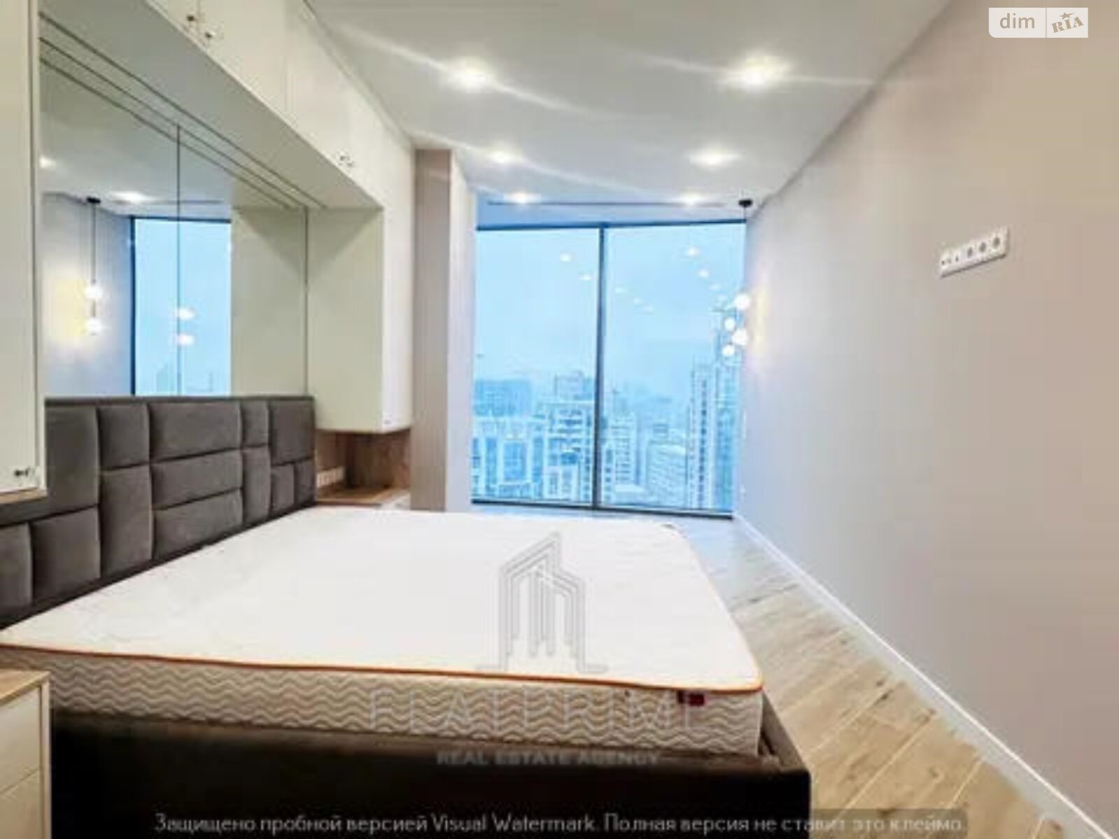 Продаж трикімнатної квартири в Києві, на вул. Іоанна Павла II 12, район Саперне Поле фото 1