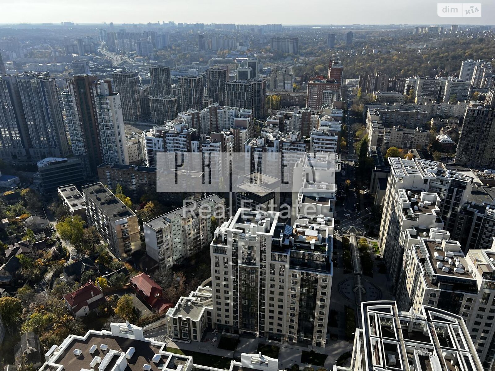 Продаж п`ятикімнатної квартири в Києві, на вул. Іоанна Павла II 12, район Саперне Поле фото 1 Продаж п`ятикімнатної квартири в Києві, на вул. Іоанна Павла II 12, район Саперне Поле фото 1