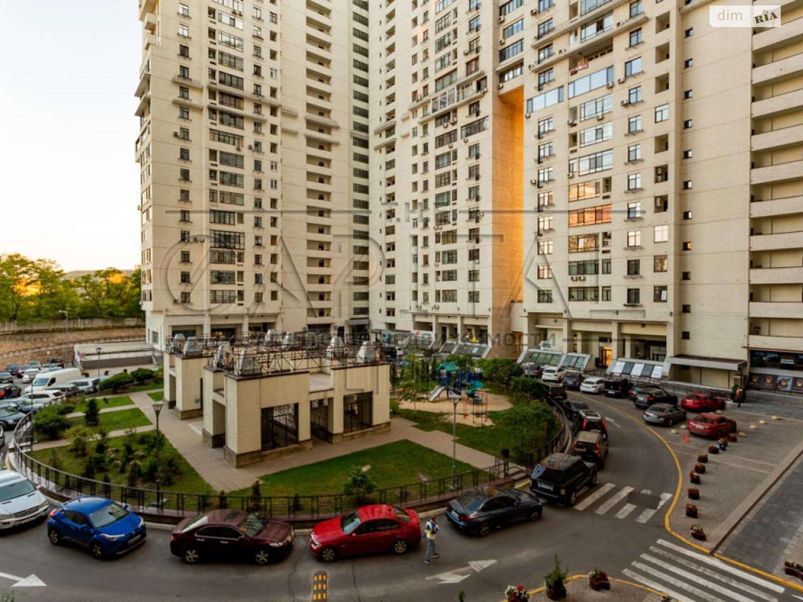 Продажа двухкомнатной квартиры в Киеве, на ул. Коновальца Евгения 44А, кв. 353, район Саперное Поле фото 1 Продажа двухкомнатной квартиры в Киеве, на ул. Коновальца Евгения 44А, кв. 353, район Саперное Поле фото 1