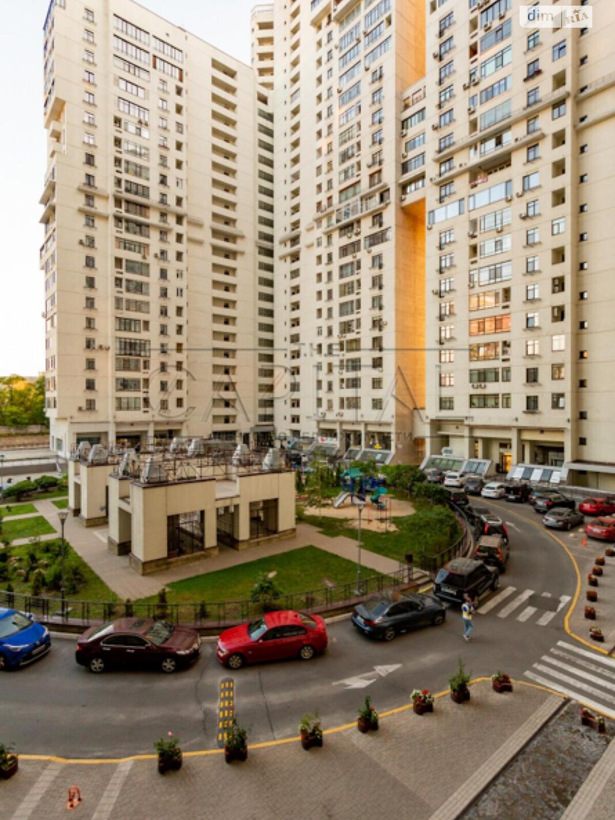 Продаж двокімнатної квартири в Києві, на вул. Коновальця Євгена 44А, район Саперне Поле фото 1 Продаж двокімнатної квартири в Києві, на вул. Коновальця Євгена 44А, район Саперне Поле фото 1