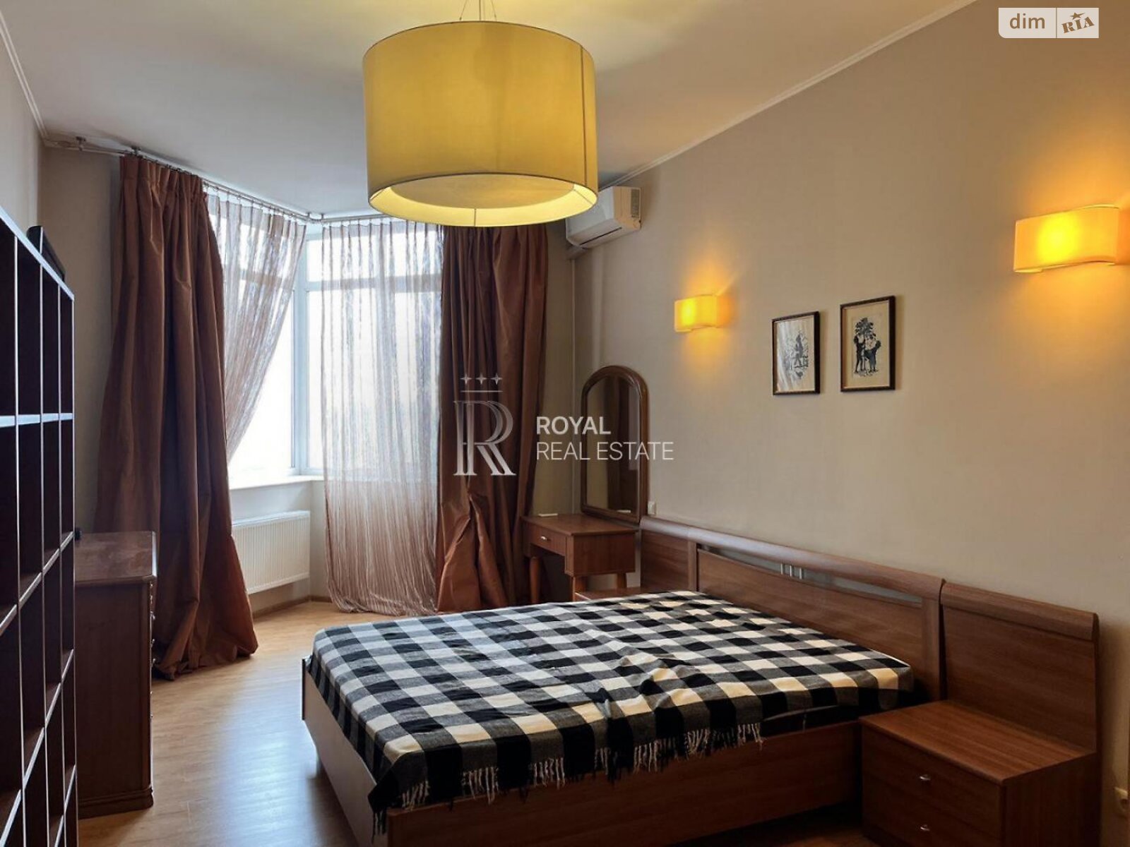 Продаж трикімнатної квартири в Києві, на вул. Коновальця Євгена 32Г, район Саперне Поле фото 1 Продаж трикімнатної квартири в Києві, на вул. Коновальця Євгена 32Г, район Саперне Поле фото 1