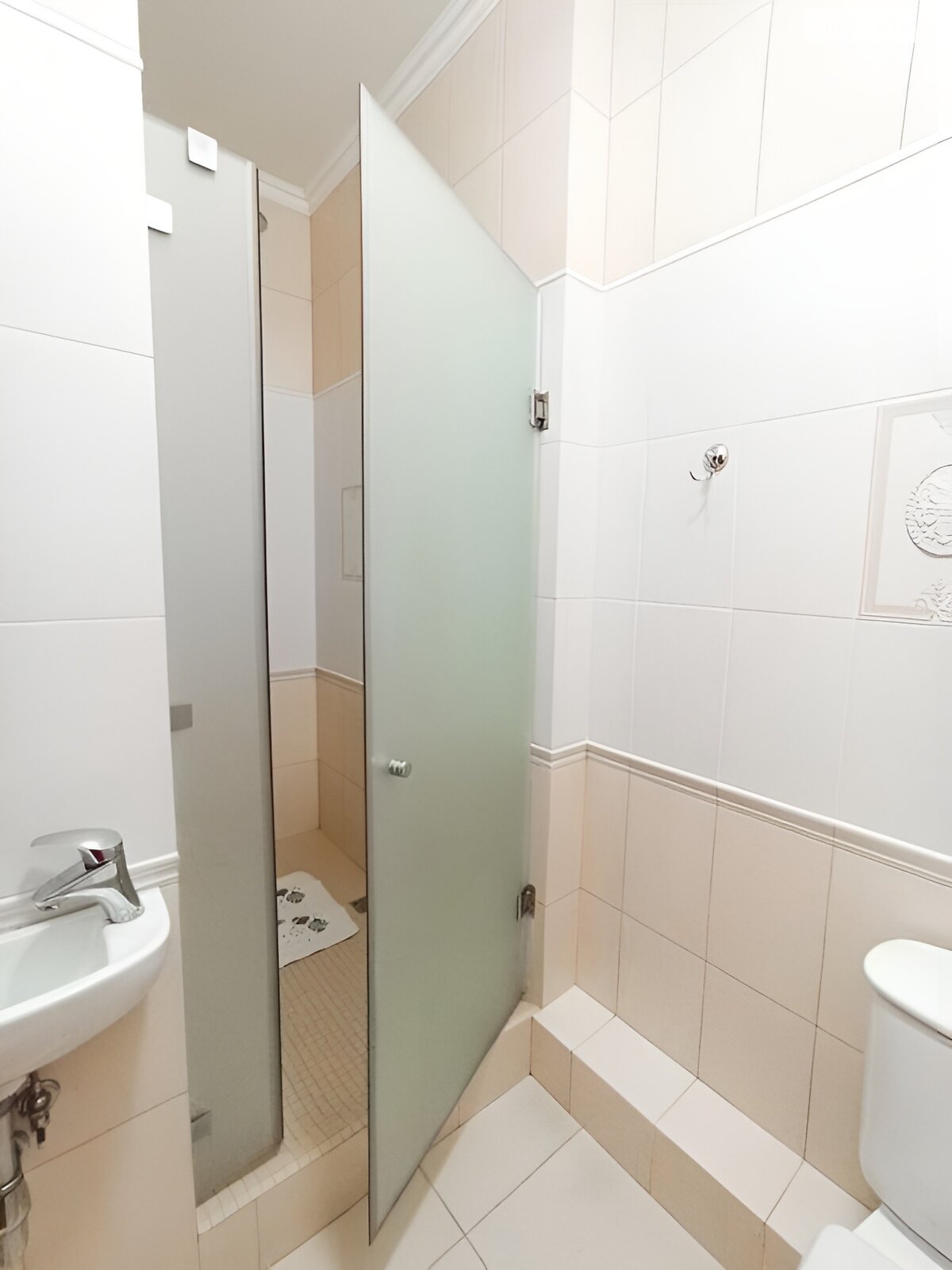Продажа двухкомнатной квартиры в Киеве, на ул. Коновальца Евгения 44А, район Саперное Поле фото 1 Продажа двухкомнатной квартиры в Киеве, на ул. Коновальца Евгения 44А, район Саперное Поле фото 1