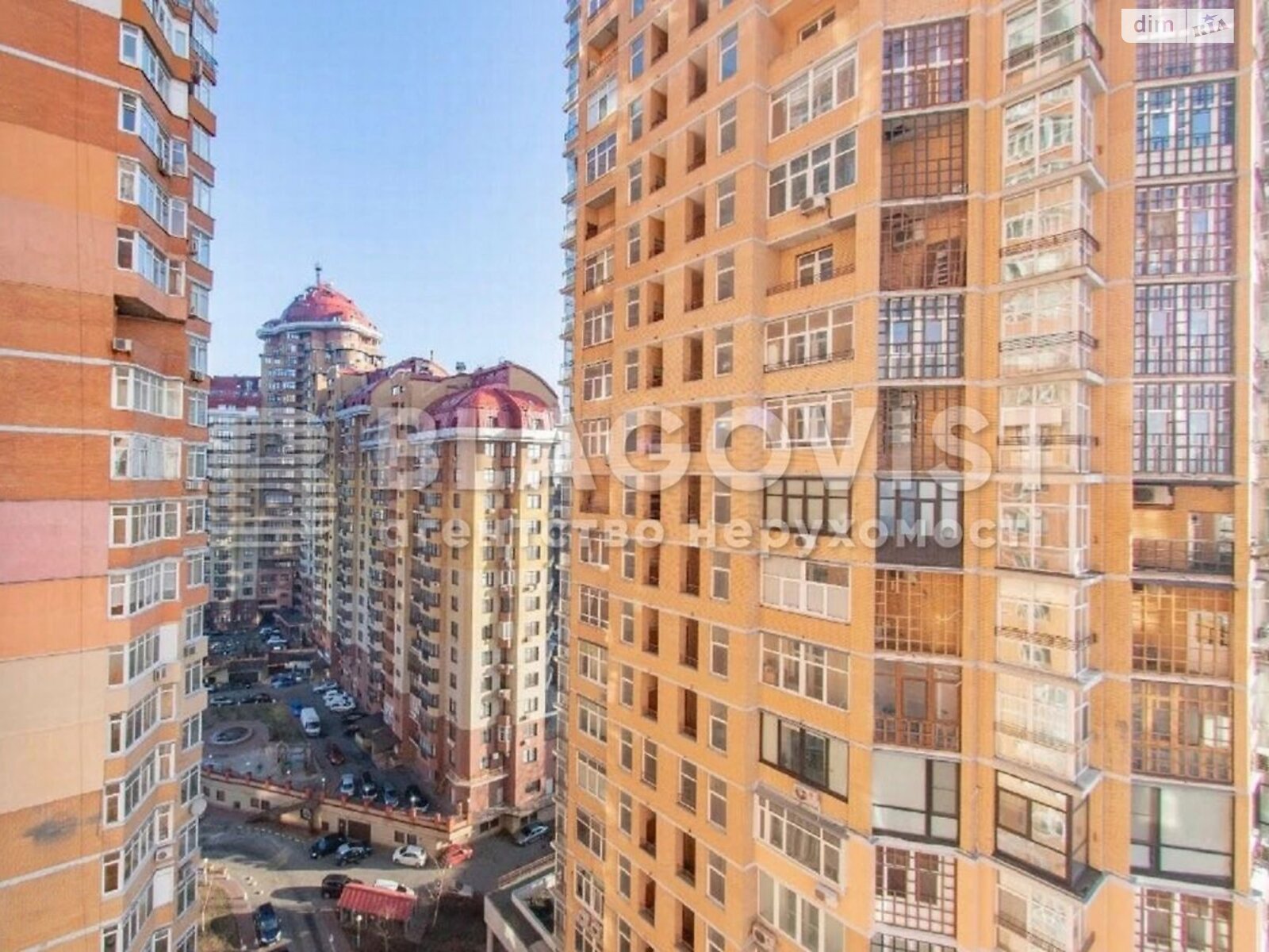 Продаж трикімнатної квартири в Києві, на вул. Коновальця Євгена 32Г, район Саперне Поле фото 1 Продаж трикімнатної квартири в Києві, на вул. Коновальця Євгена 32Г, район Саперне Поле фото 1
