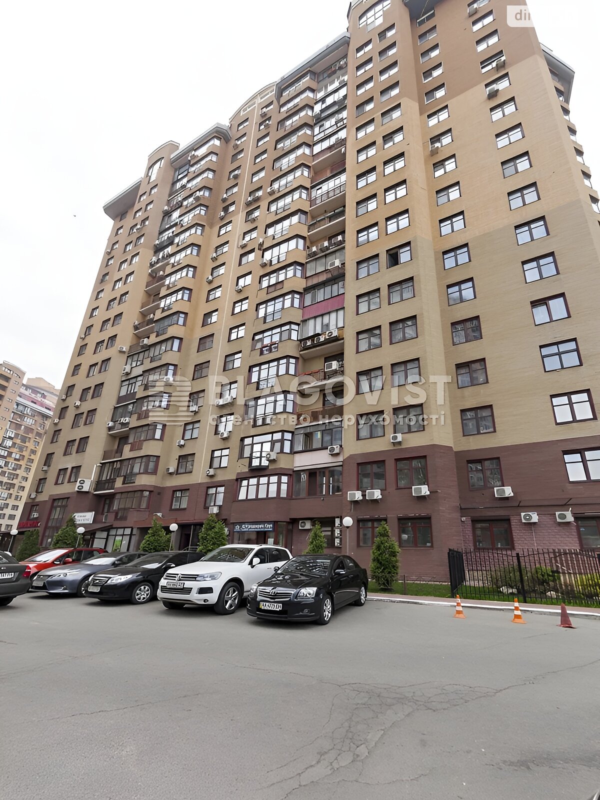 Продажа пятикомнатной квартиры в Киеве, на ул. Коновальца Евгения 32Б, район Саперное Поле фото 1 Продажа пятикомнатной квартиры в Киеве, на ул. Коновальца Евгения 32Б, район Саперное Поле фото 1