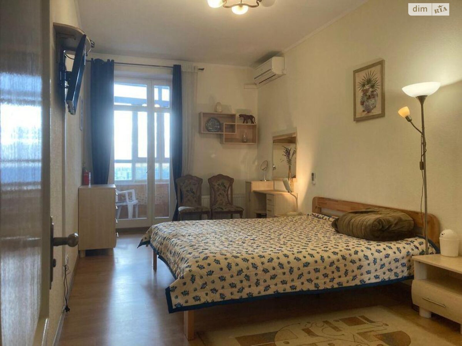 Продажа двухкомнатной квартиры в Киеве, на ул. Коновальца Евгения 36В, район Саперное Поле фото 1 Продажа двухкомнатной квартиры в Киеве, на ул. Коновальца Евгения 36В, район Саперное Поле фото 1