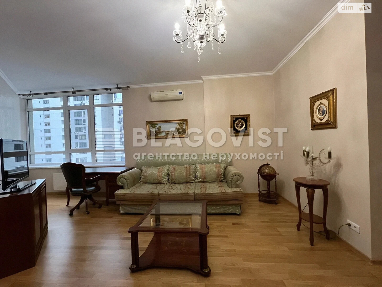 Продажа трехкомнатной квартиры в Киеве, на ул. Коновальца Евгения 44А, район Саперное Поле фото 1 Продажа трехкомнатной квартиры в Киеве, на ул. Коновальца Евгения 44А, район Саперное Поле фото 1
