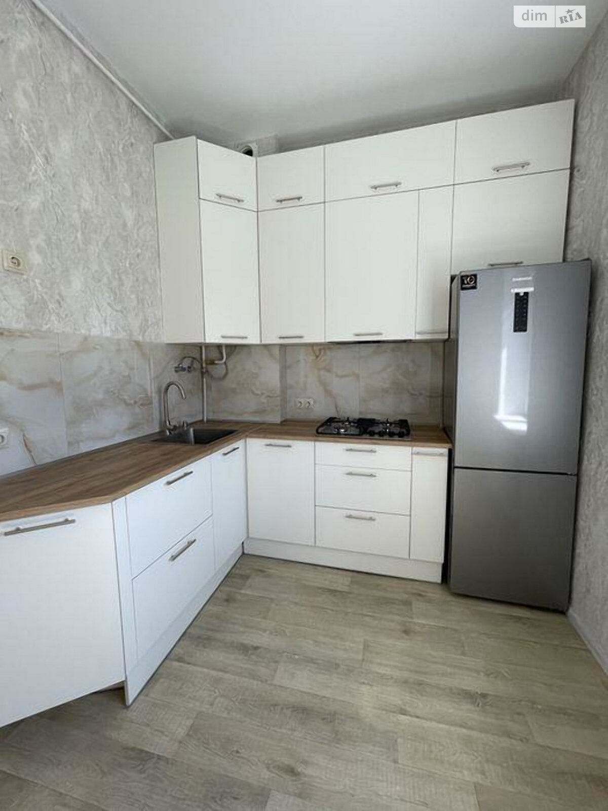 Продажа двухкомнатной квартиры в Киеве, на ул. Коновальца Евгения 18, район Саперное Поле фото 1 Продажа двухкомнатной квартиры в Киеве, на ул. Коновальца Евгения 18, район Саперное Поле фото 1